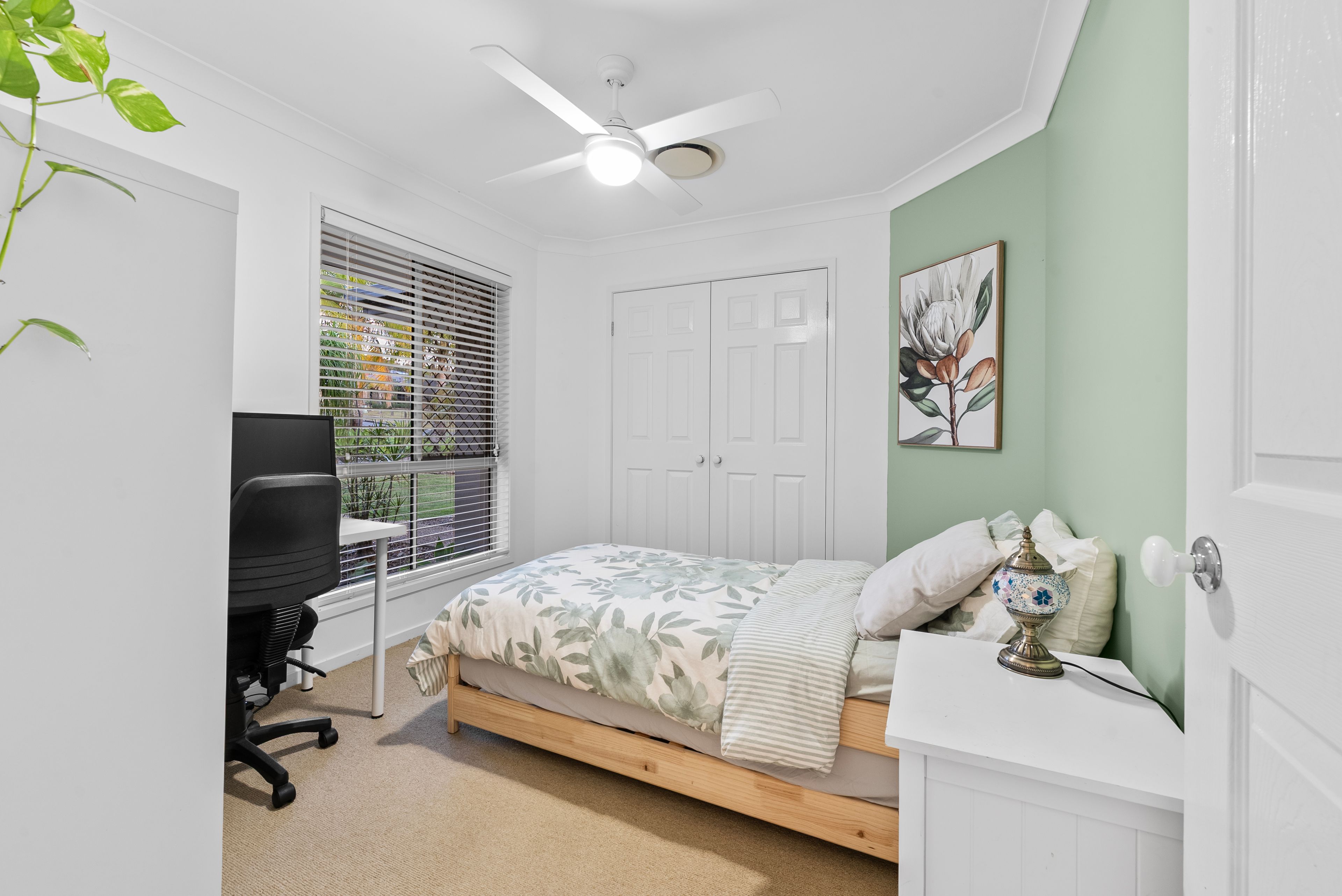 17 Tuggeranong Avenue — photo 13 of 27