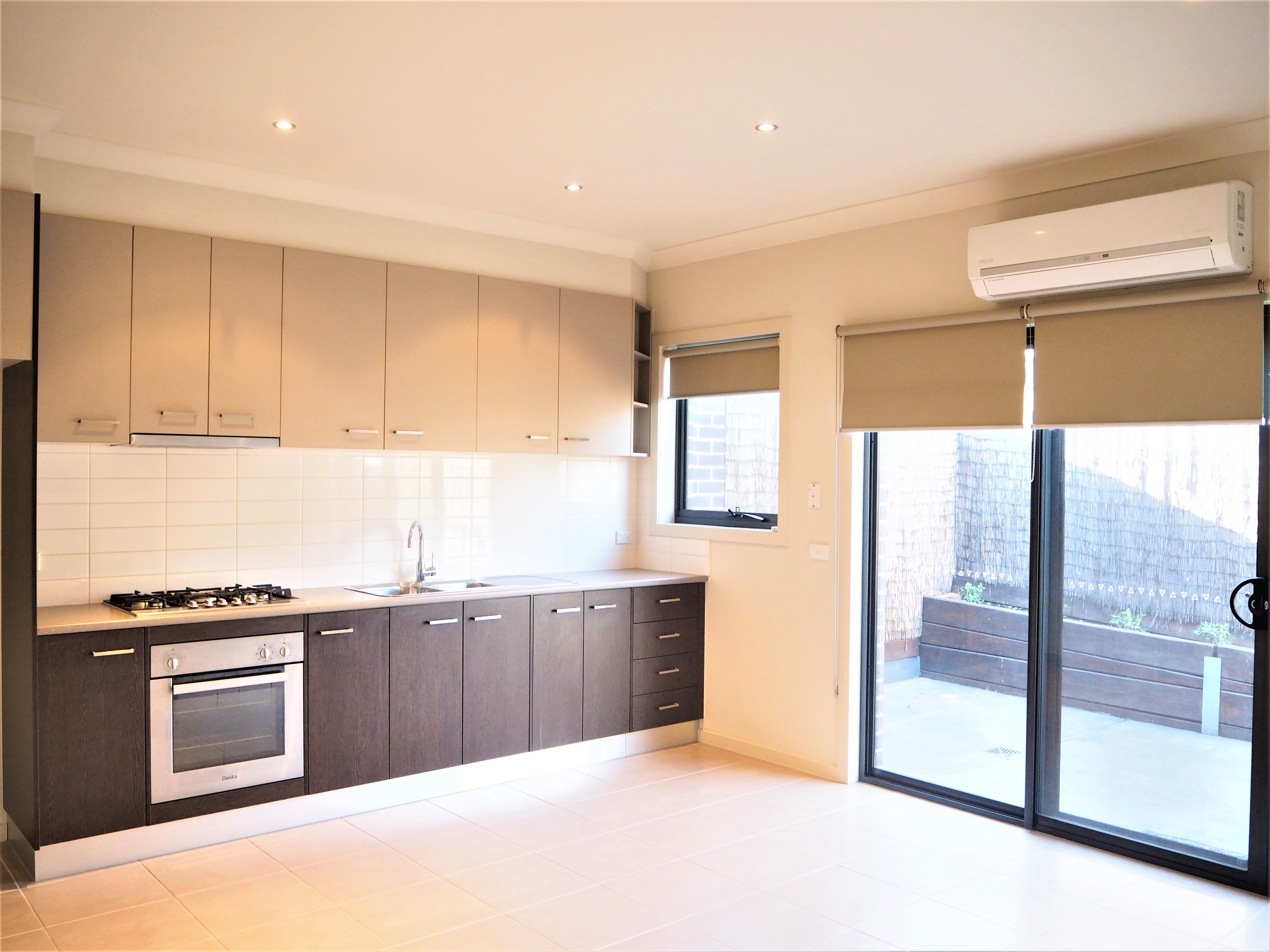 3/3 Evans Crescent, Reservoir, VIC 3073