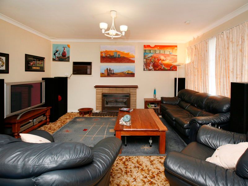 15 Rhodes Street, Morley, WA 6062