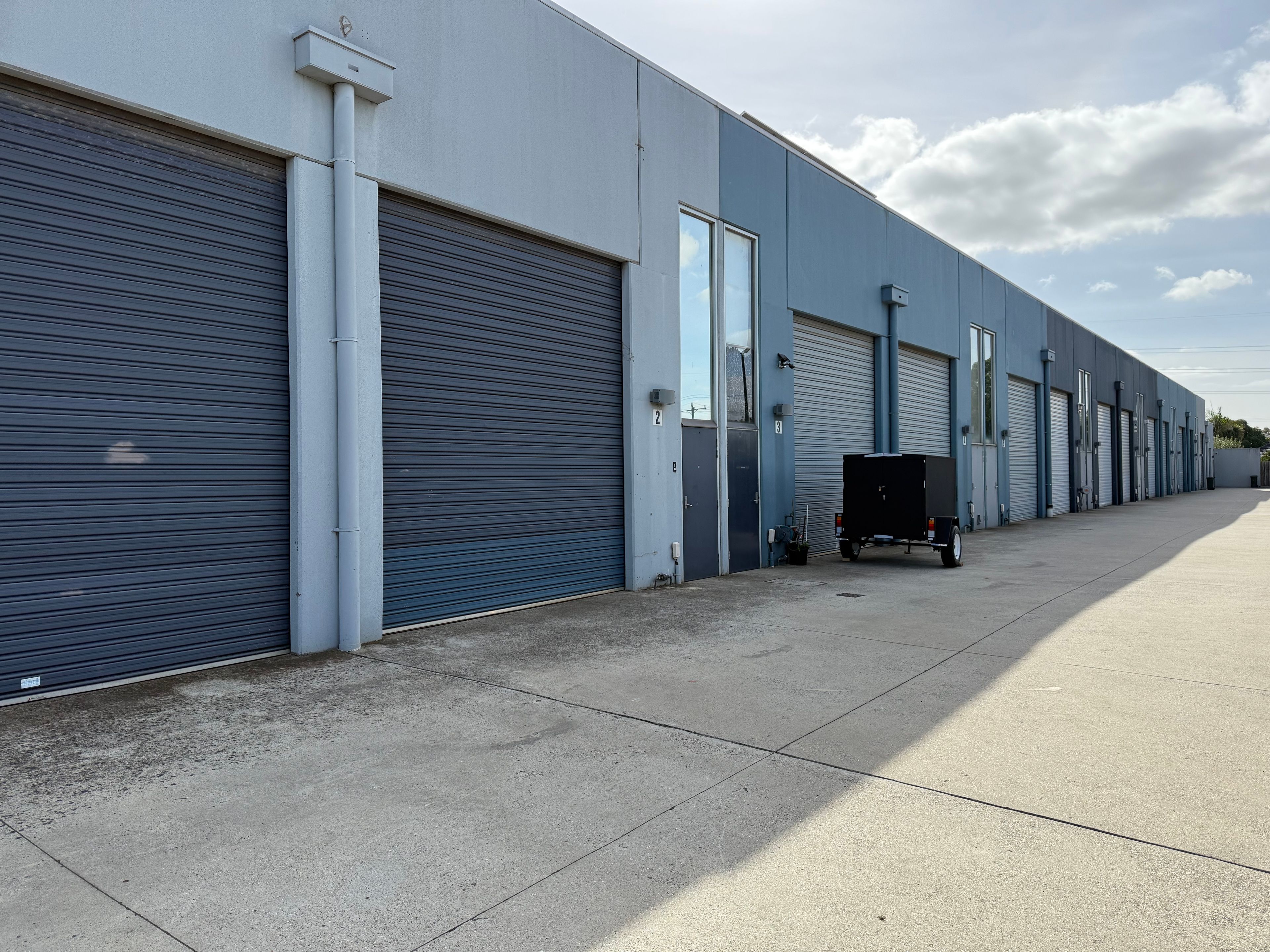 2/6 Lakeside Avenue, Reservoir, VIC 3073