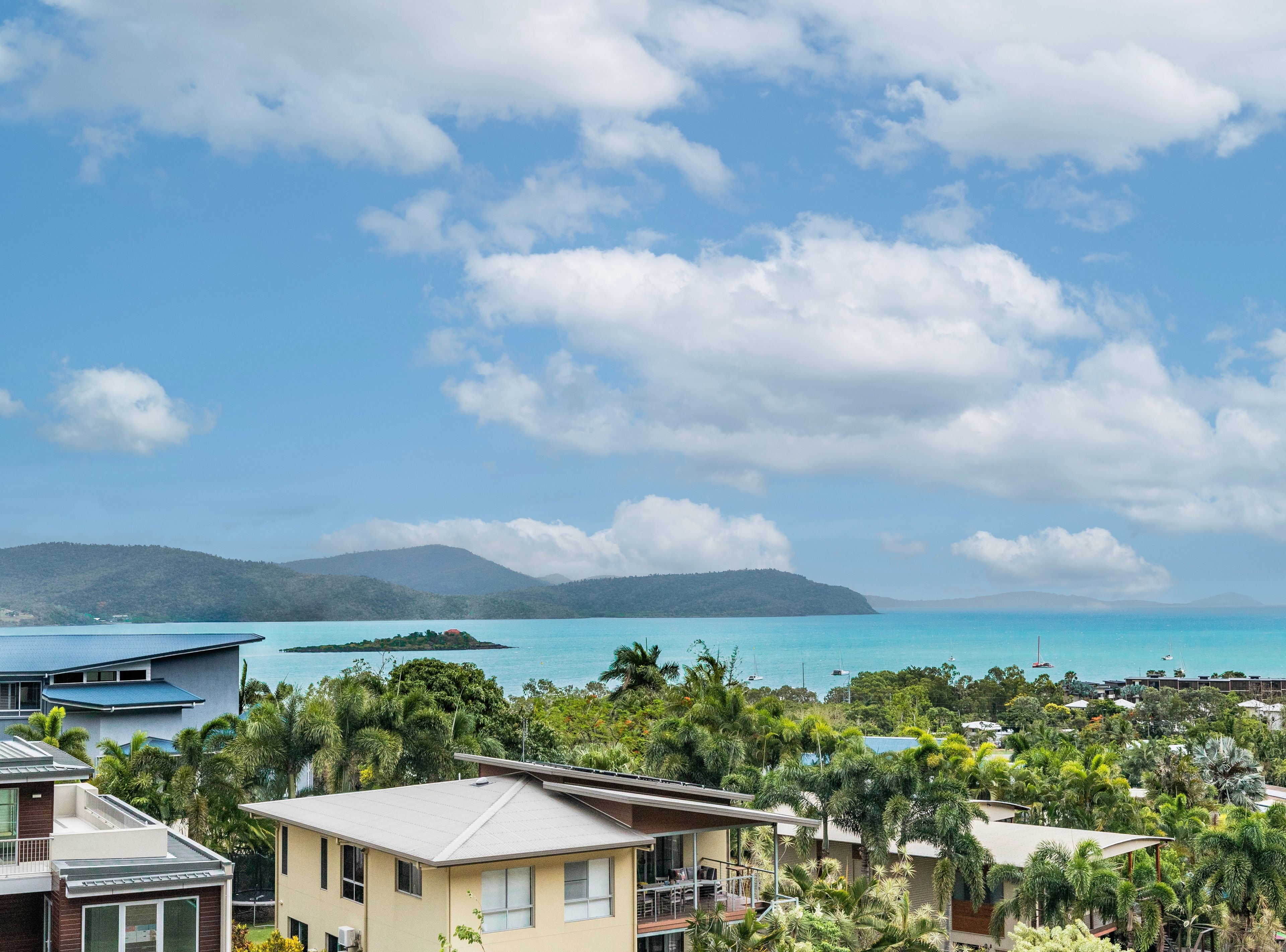 74 Eshelby Drive, Cannonvale, QLD 4802