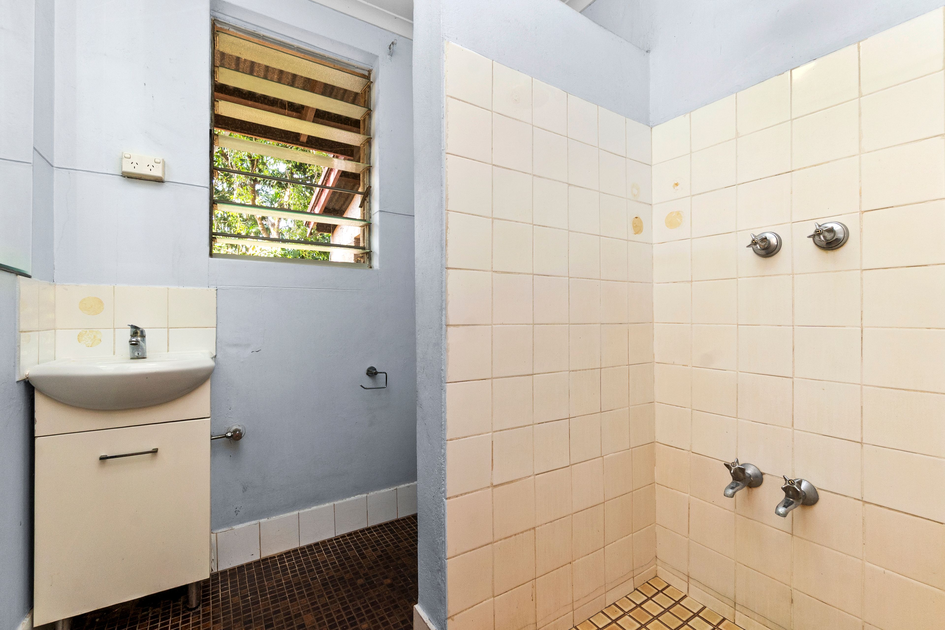 6 Dudley Street — photo 8 of 12