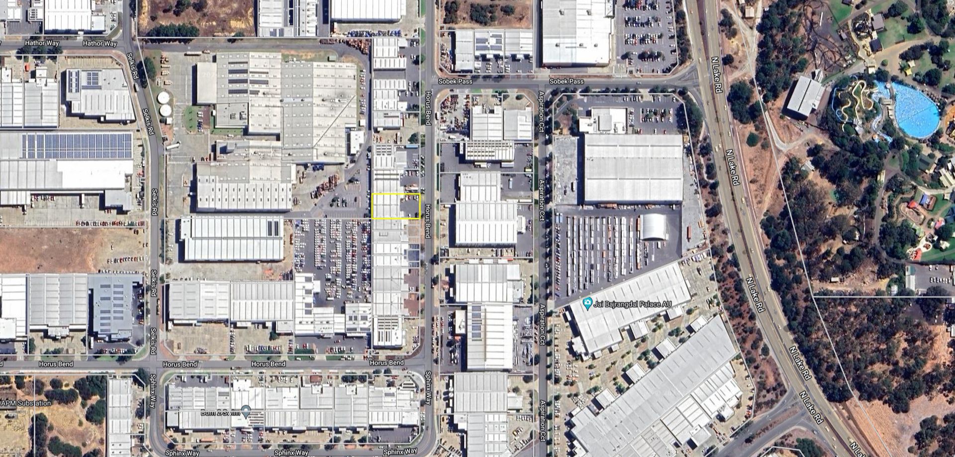 1/24 Horus Bend, Bibra Lake, WA 6163