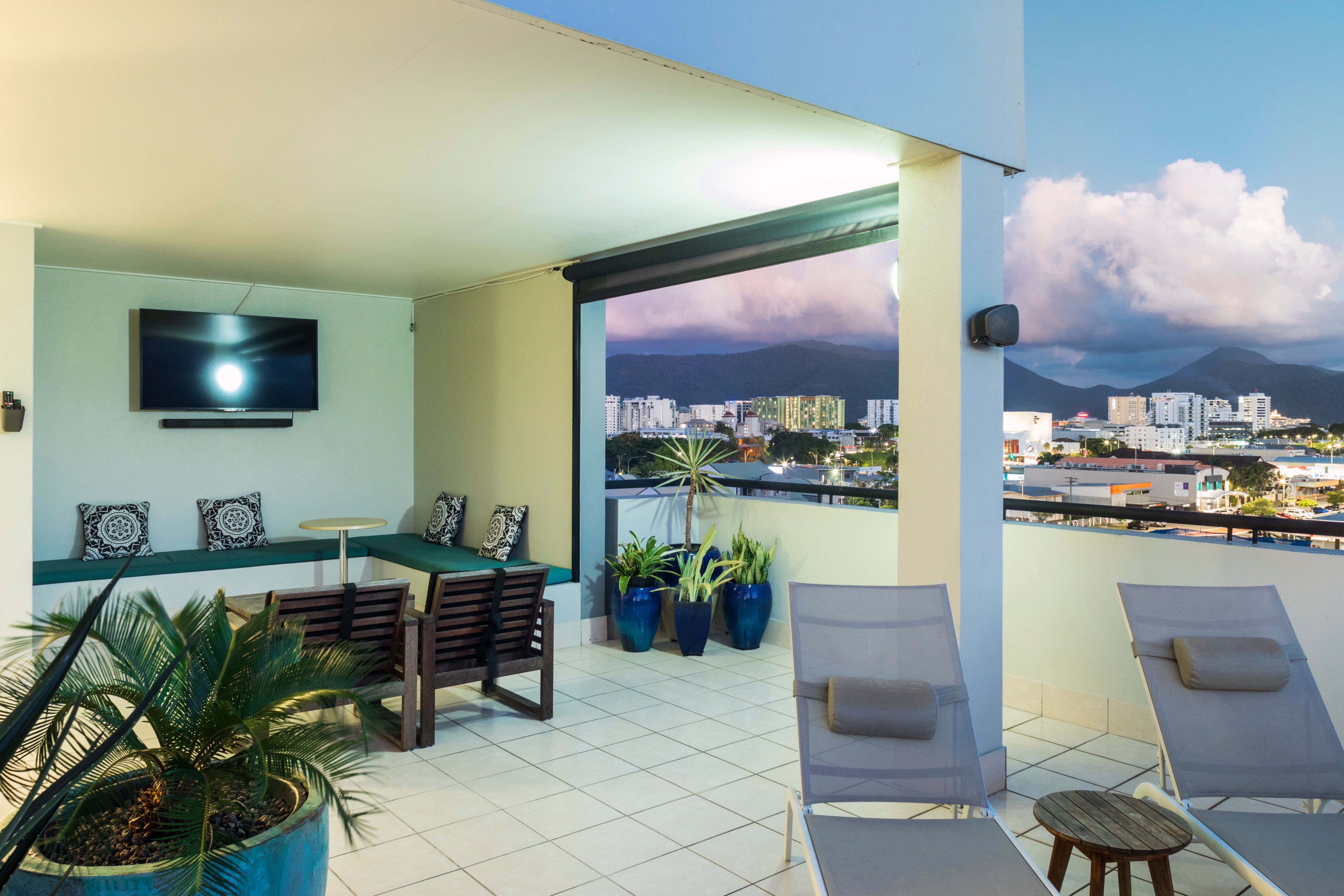 93-95 Mcleod Street, Cairns City QLD 4870