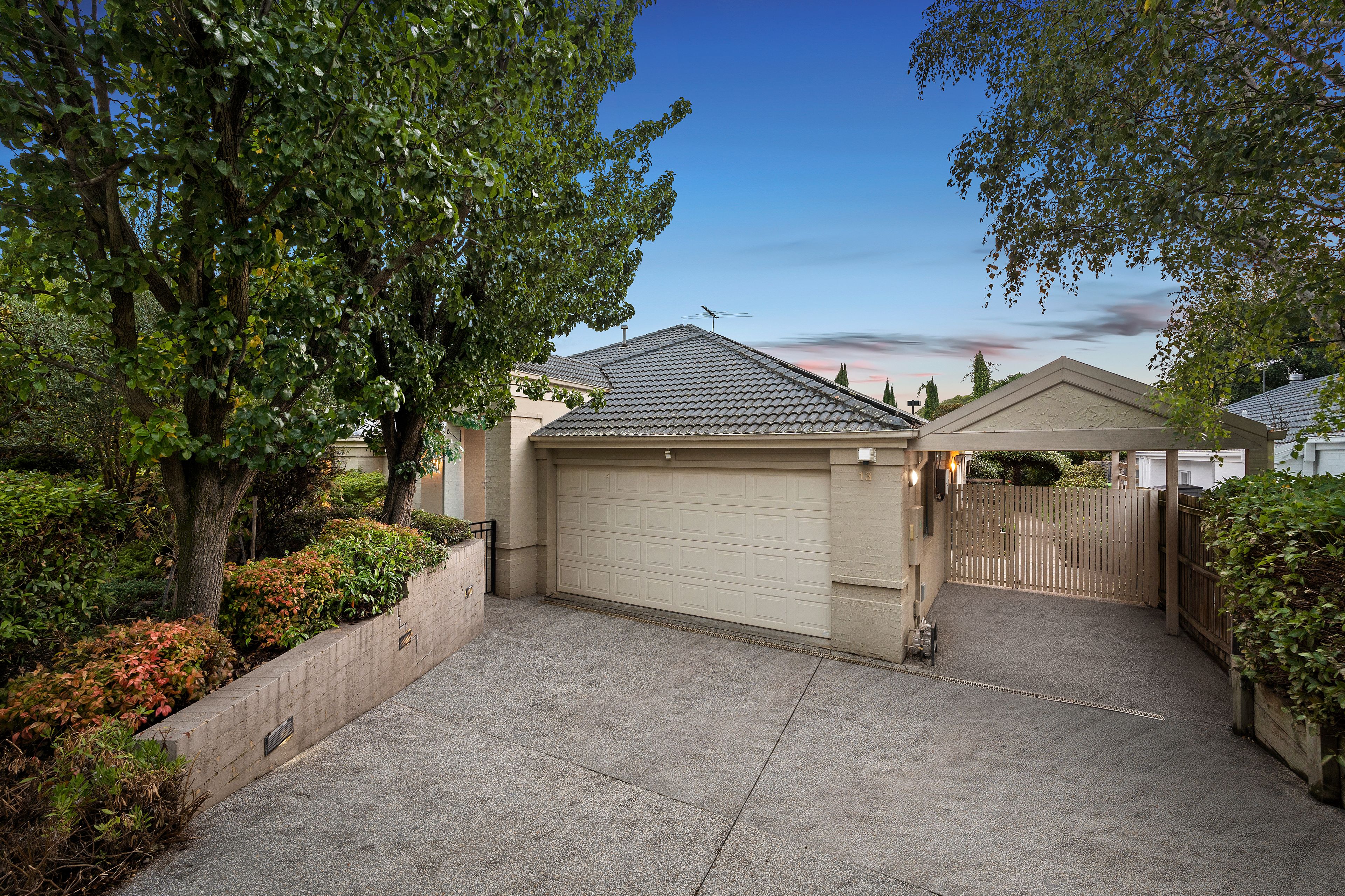 13 Glenview Place, Lysterfield, VIC 3156