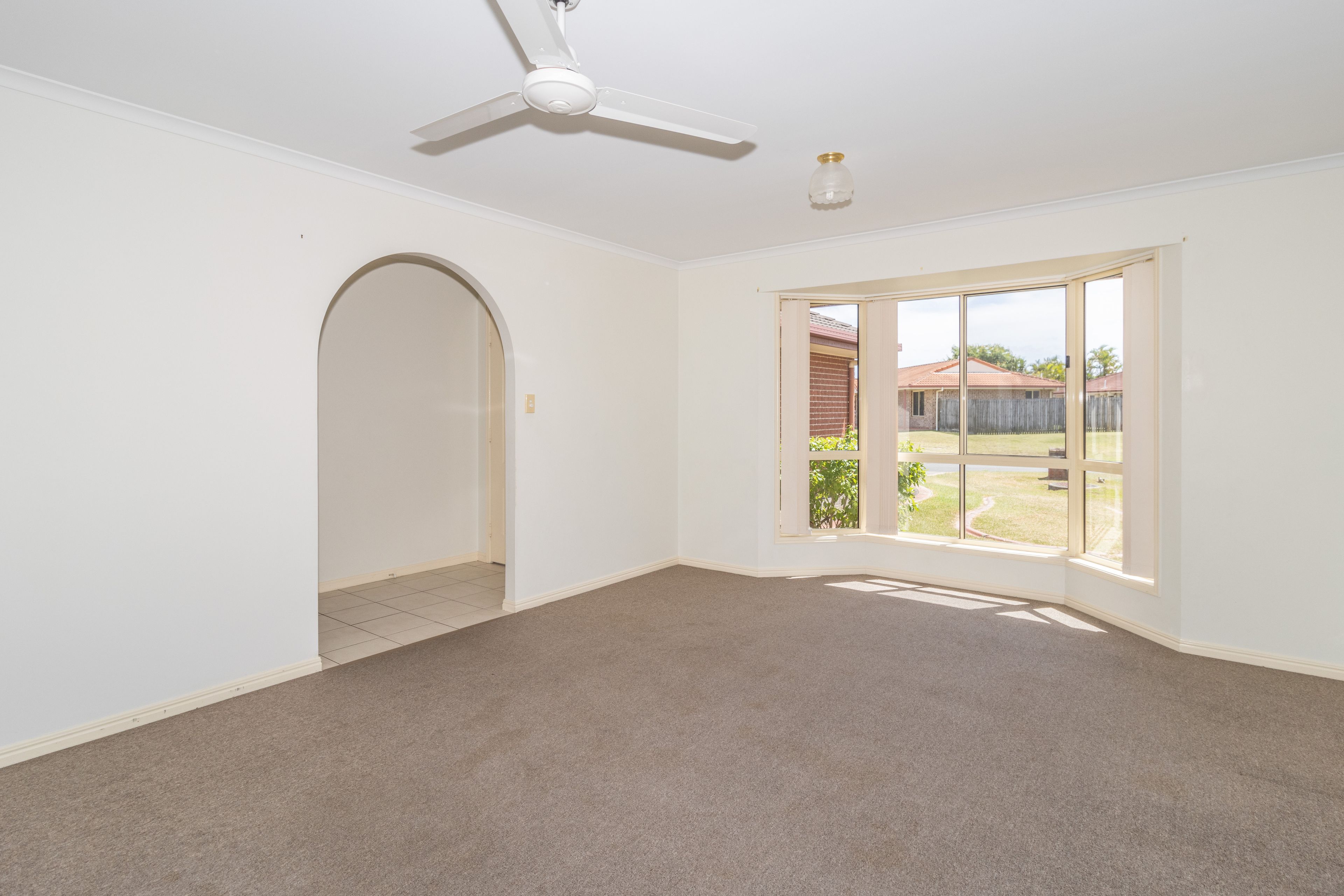 10 Spoonbill Way, Eli Waters, QLD 4655