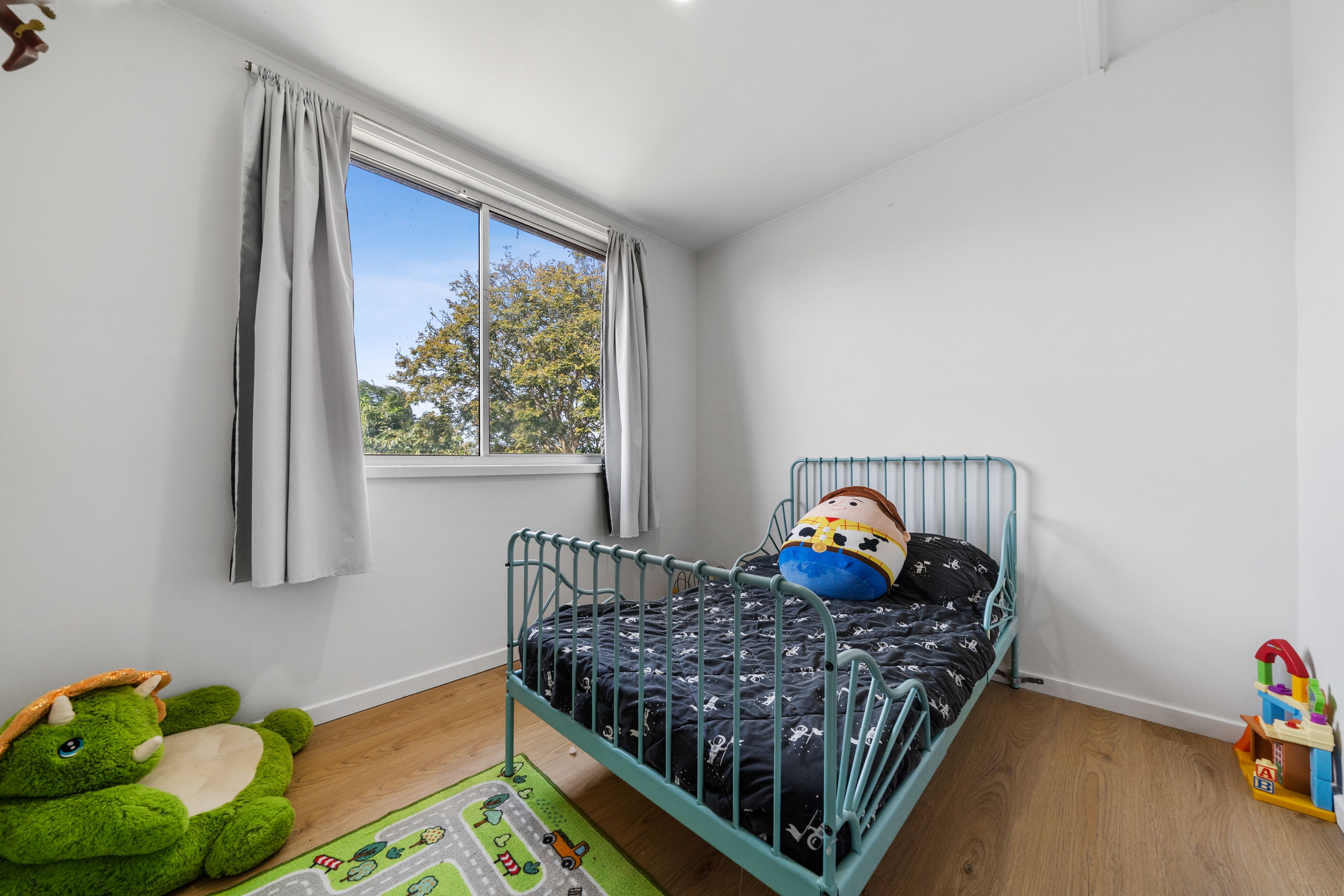 31 Louis Street — photo 10 of 24