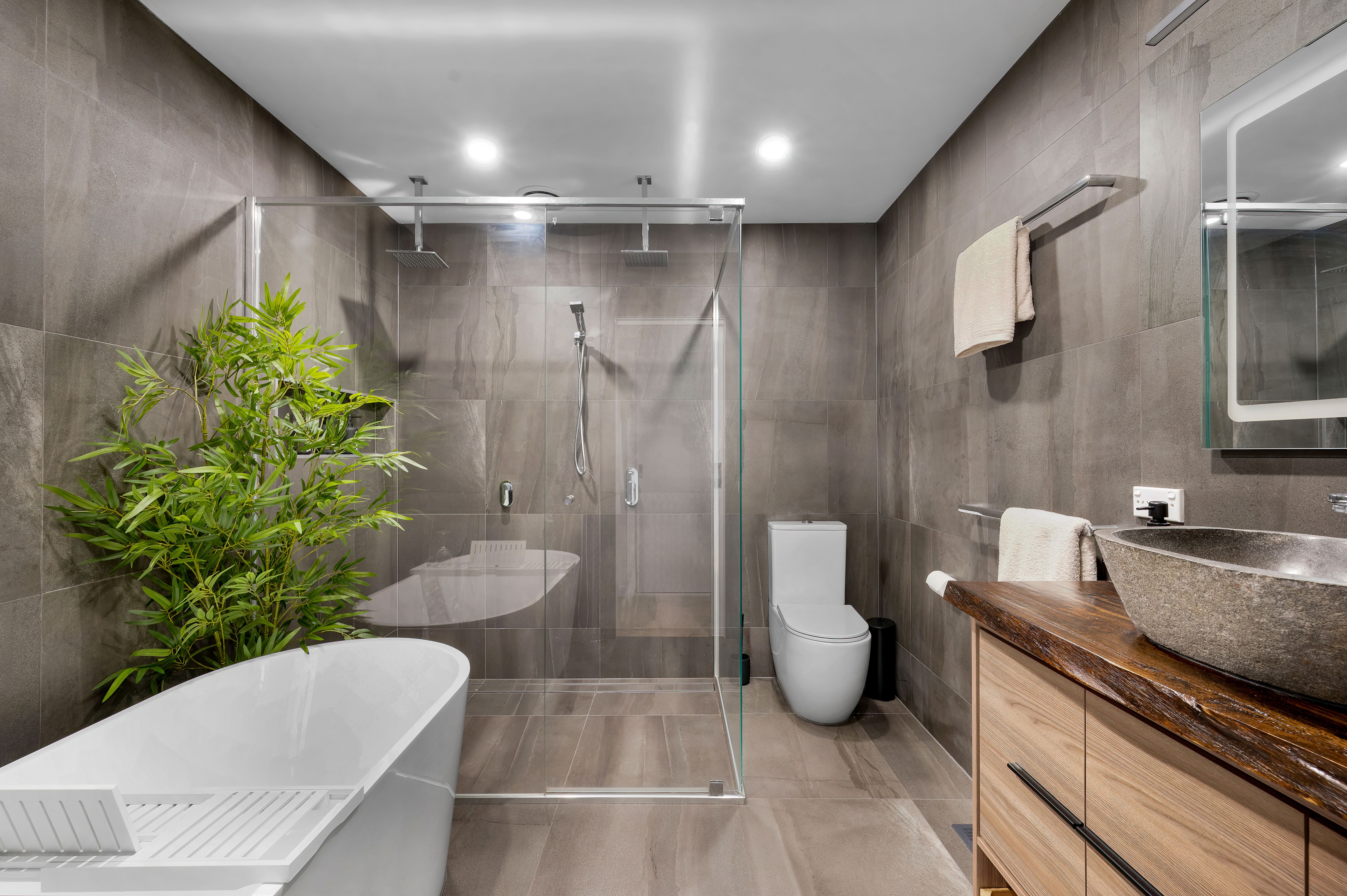 2 Clovelly Avenue — photo 9 of 21