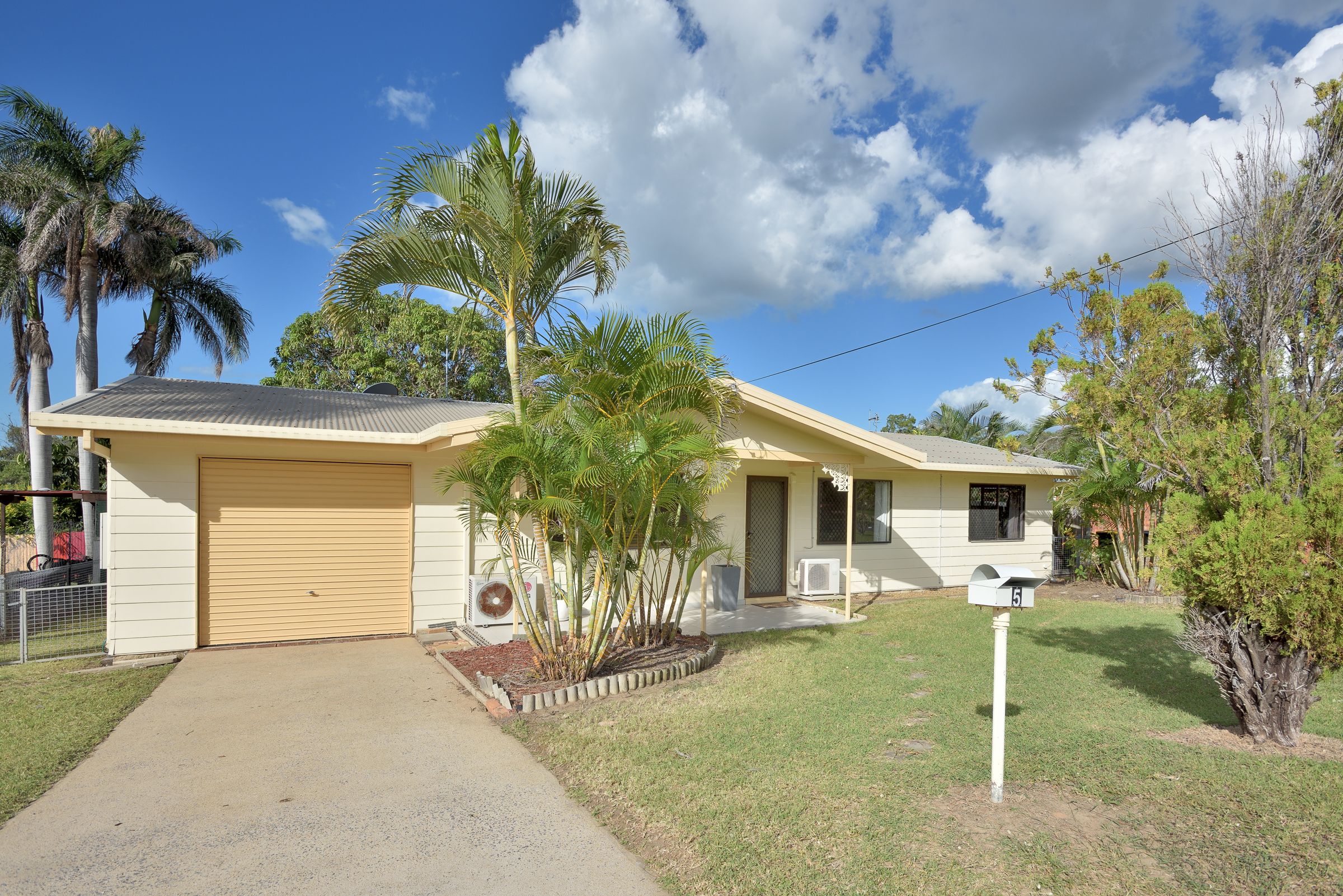 5 Wodonga Street, Clinton, QLD 4680