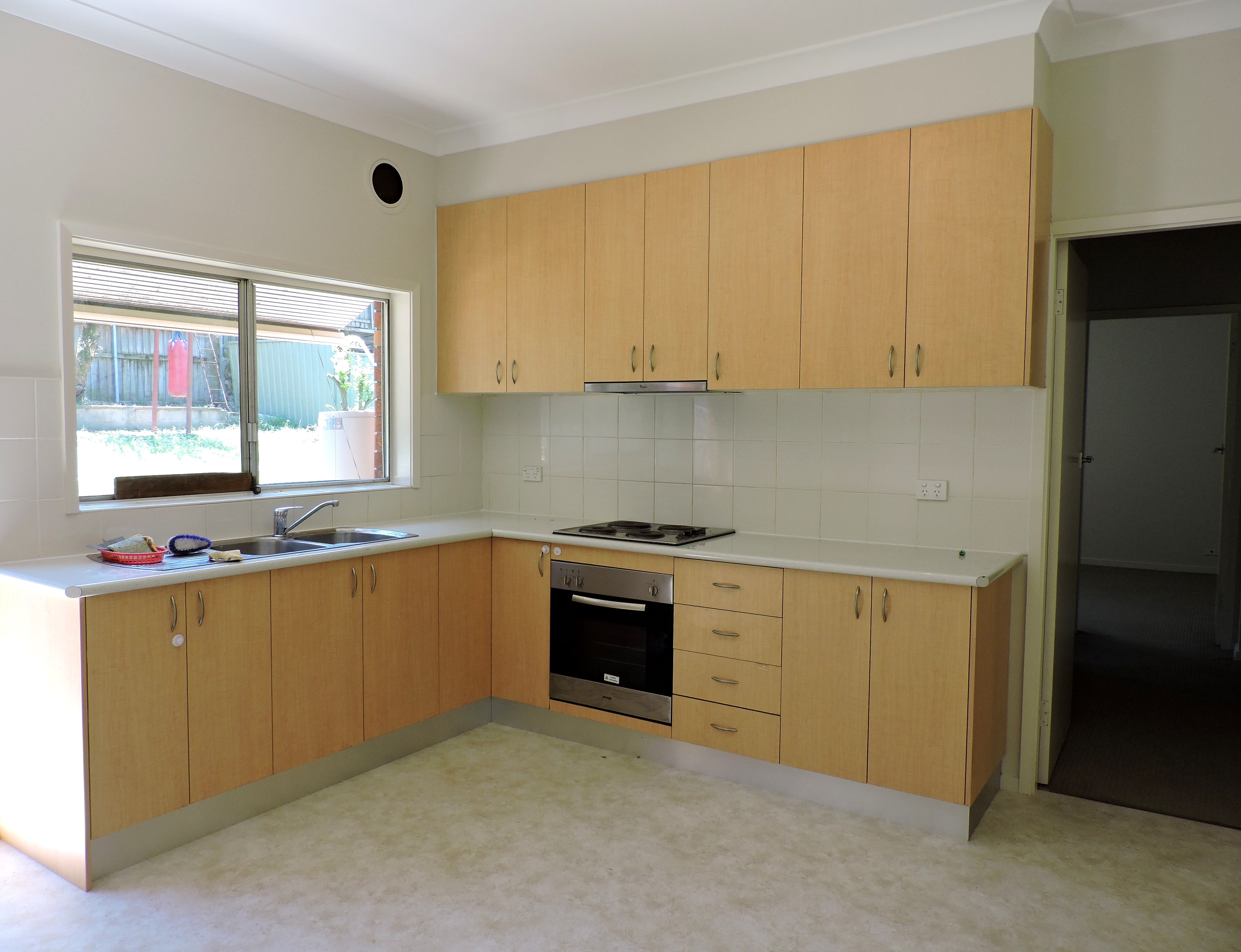 6 Neilson Avenue, Peakhurst, NSW 2210