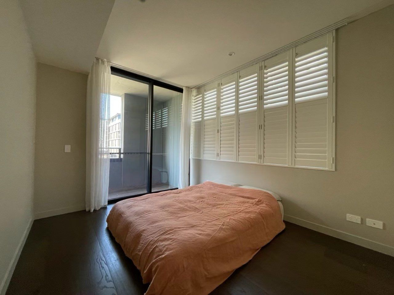 215/5 Elger Street — photo 8 of 11