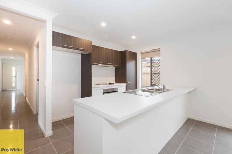 33 Primrose Cresent, Redbank Plains, QLD 4301