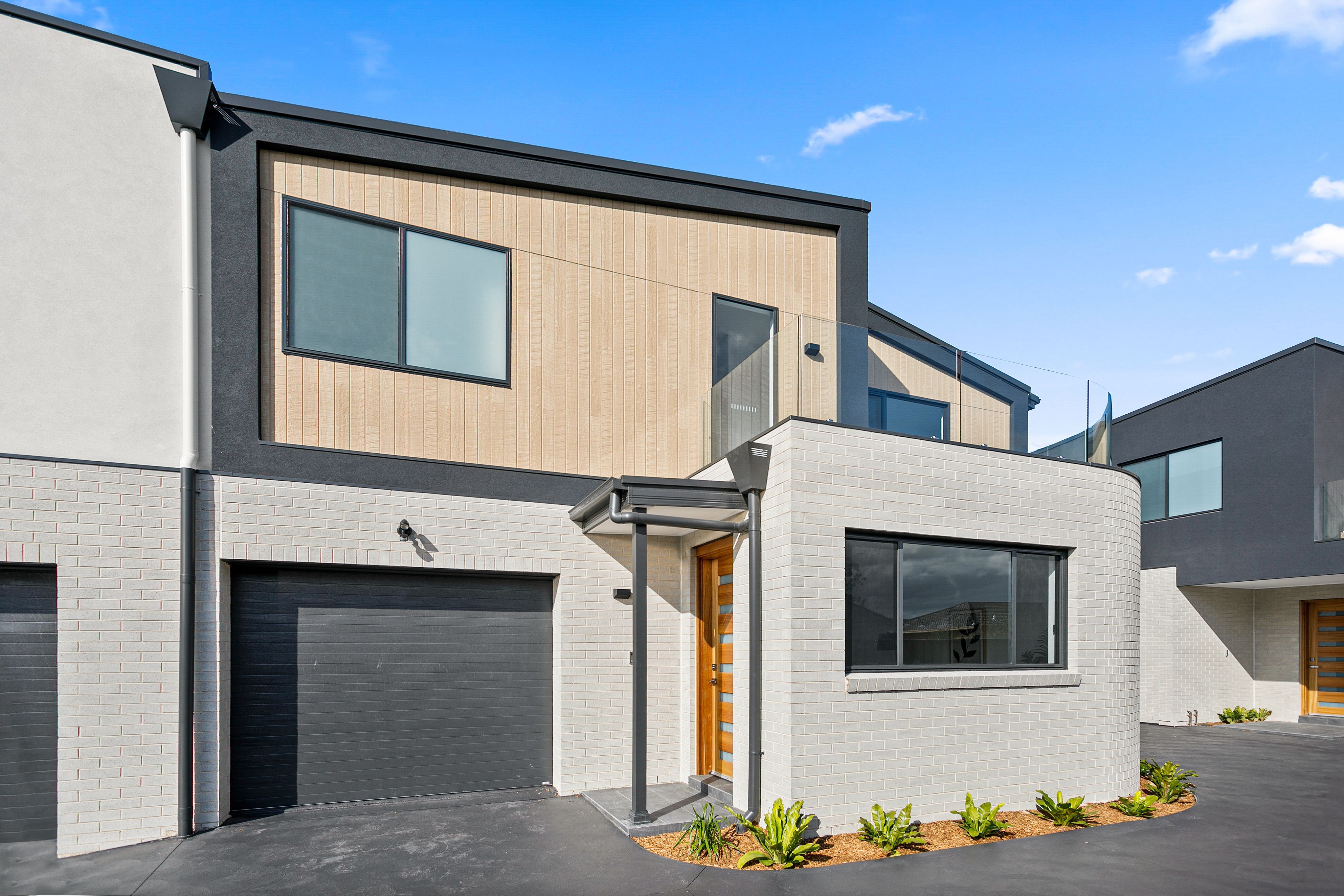 2/71 Kingston Street, Oak Flats, NSW 2529