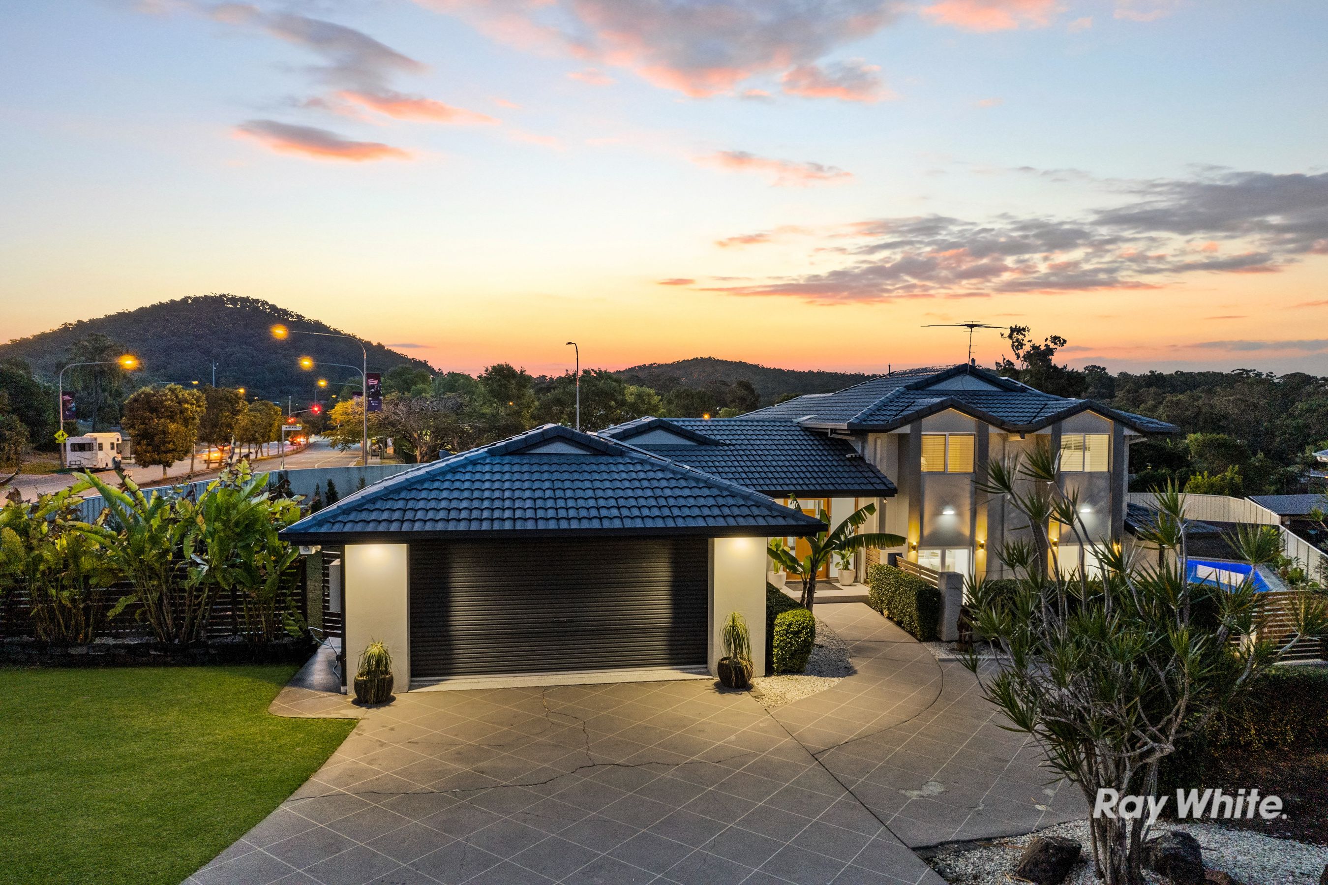 14-18 Carl Heck Boulevard, Windaroo QLD 4207