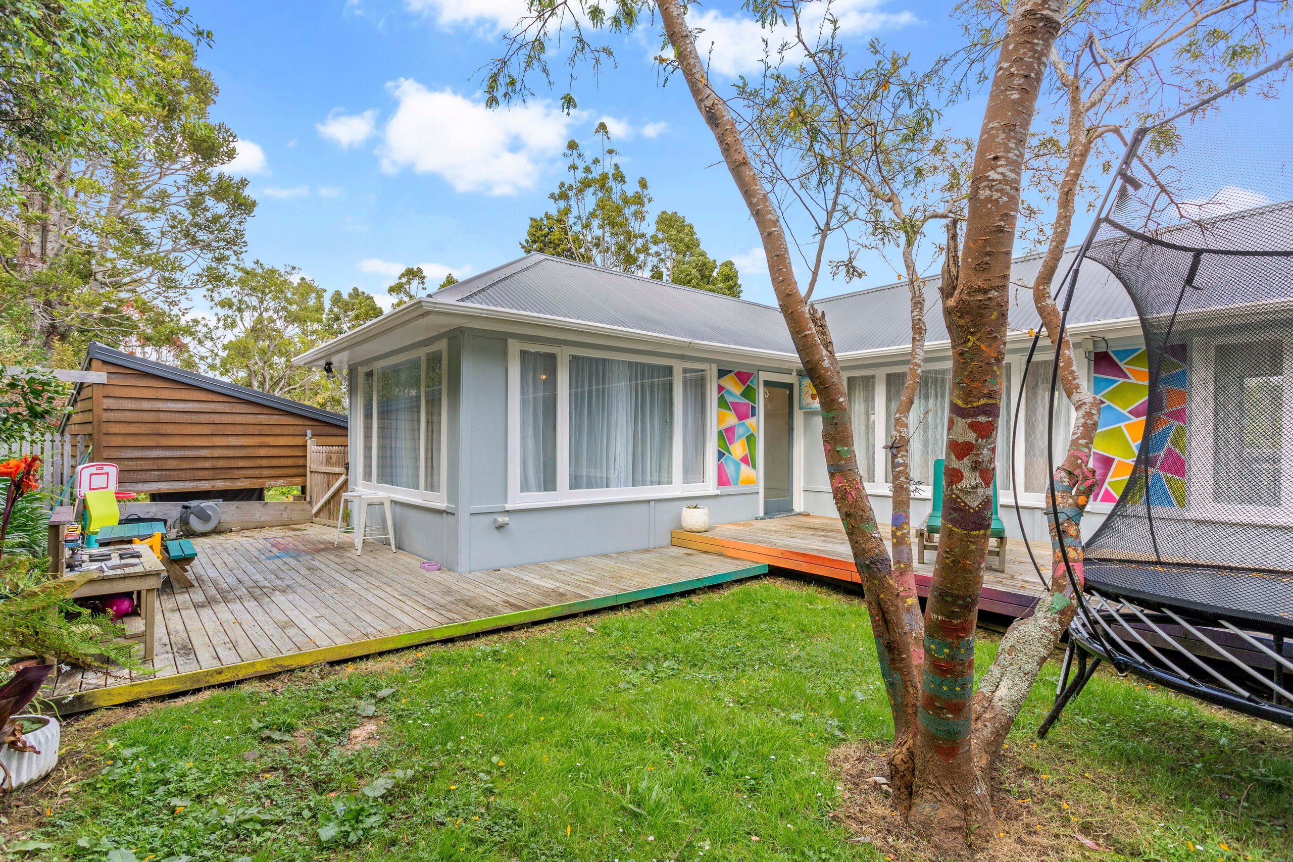 57 Kauri Point Road, Laingholm, Waitakere City