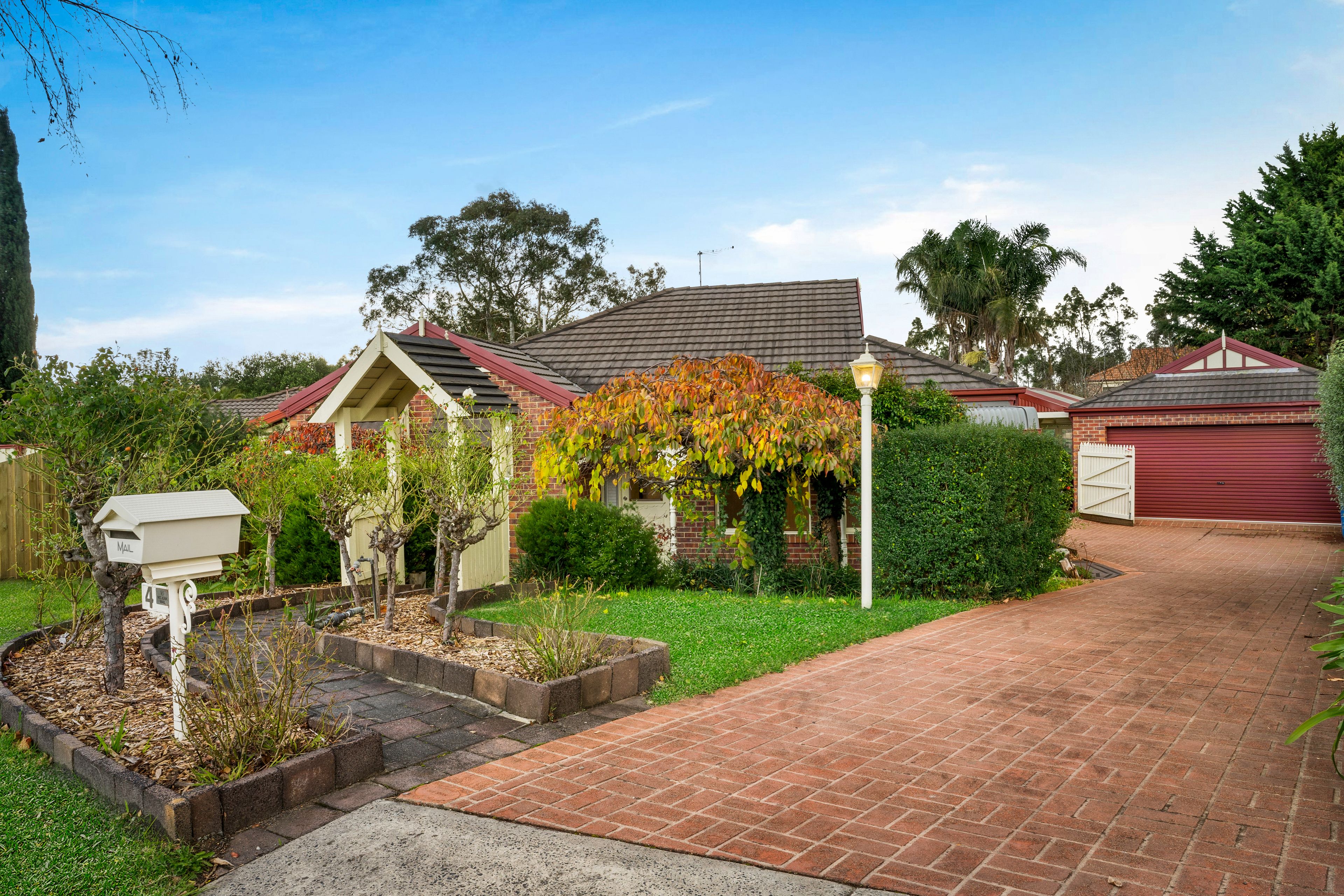 4 Furness Court , Berwick VIC 3806
