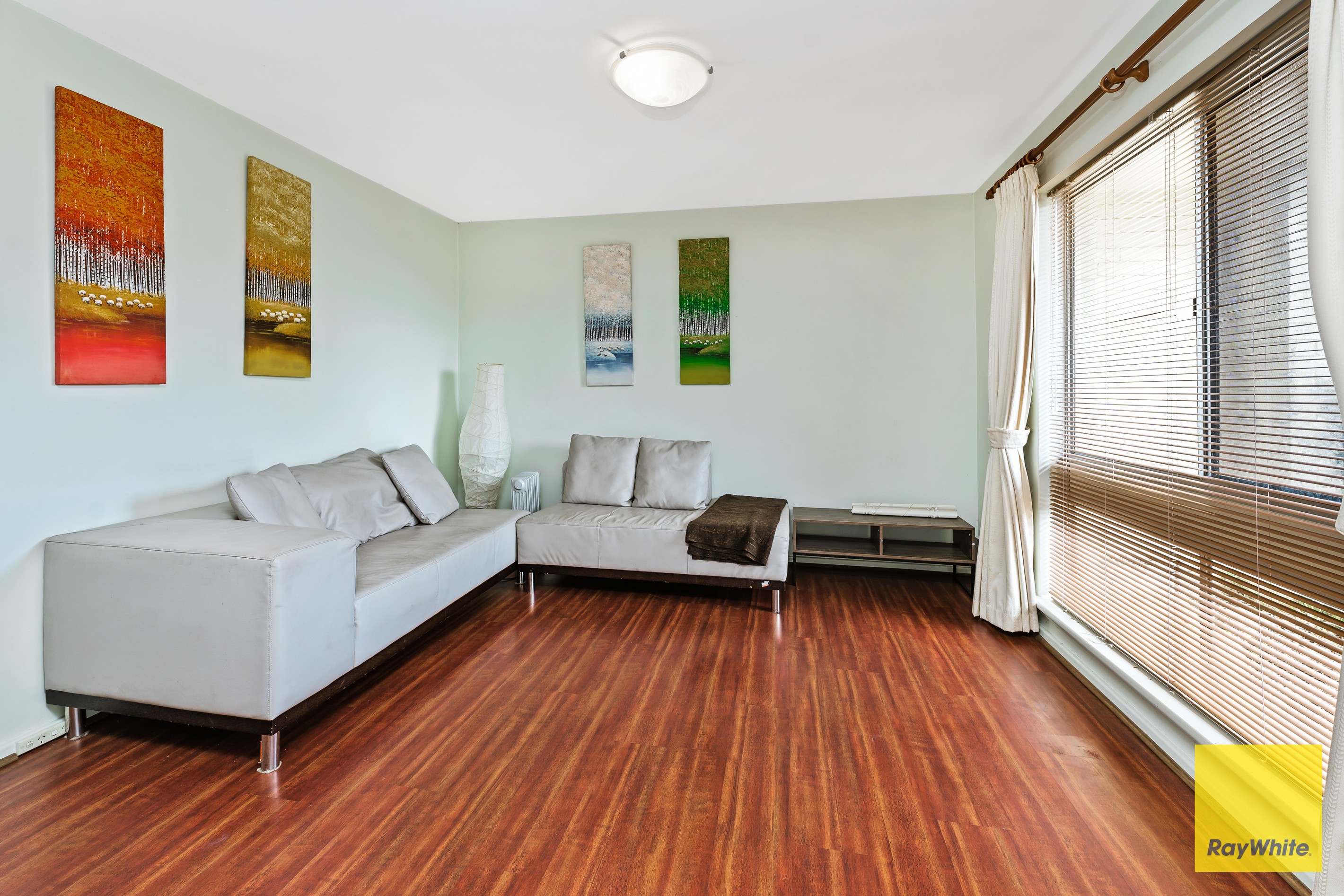 1/6 Robert Street, Como, WA 6152