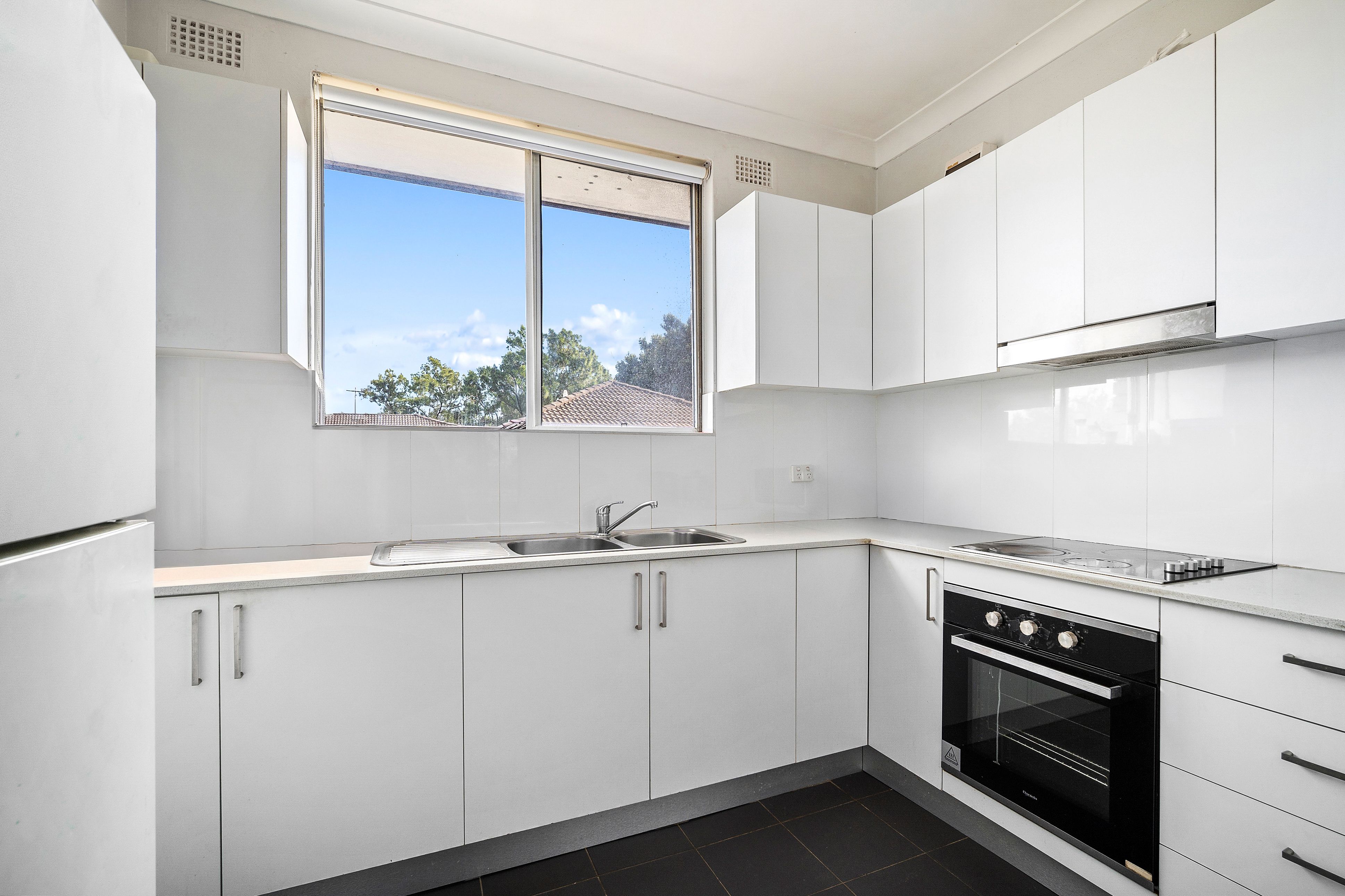 6/54-56 Ocean Street — photo 4 of 6