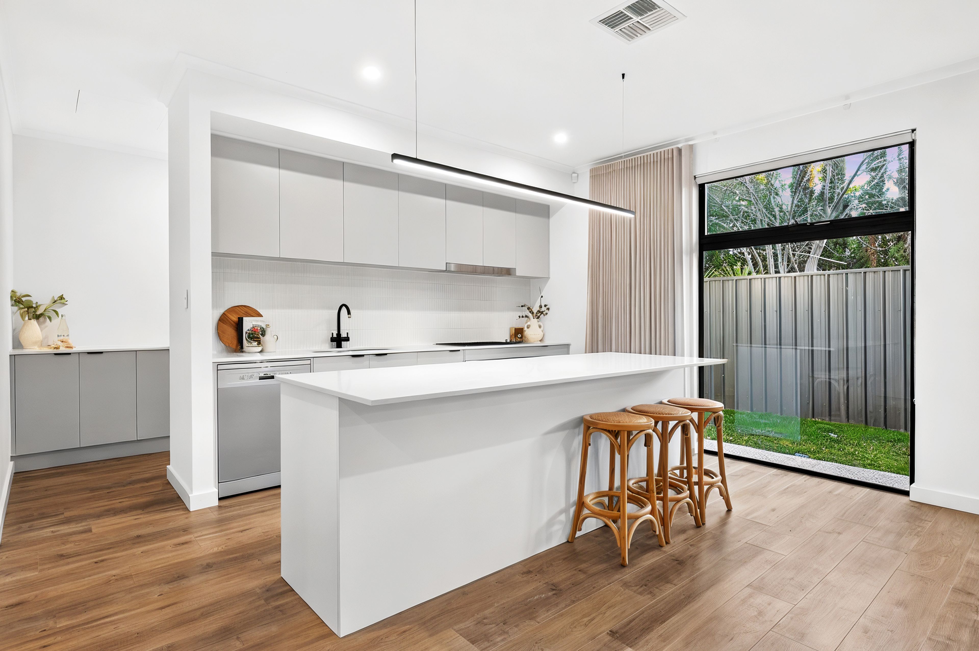 1/51 Cardigan Avenue — photo 4 of 17