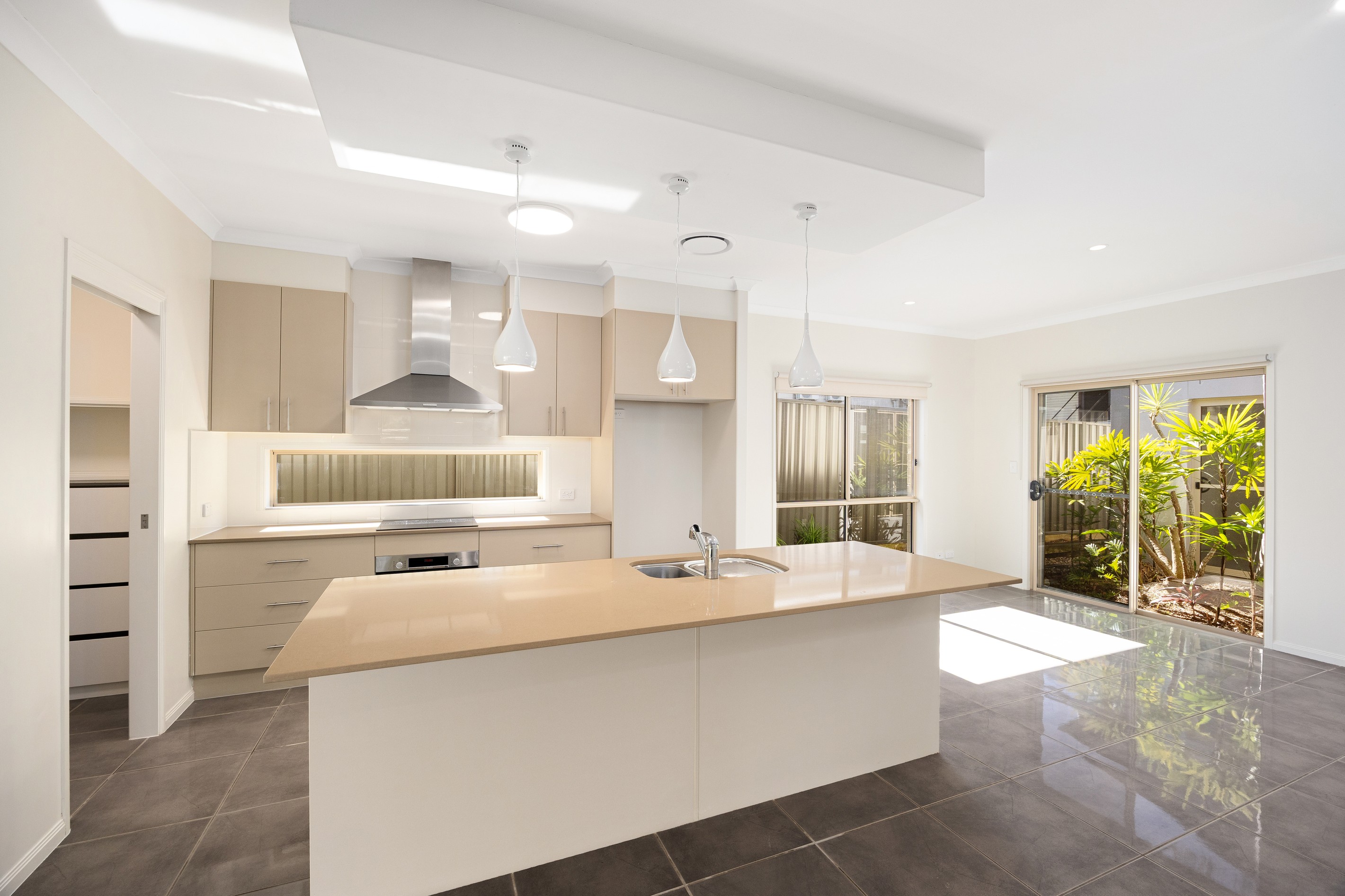 155 Mein Street, Scarborough, QLD 4020