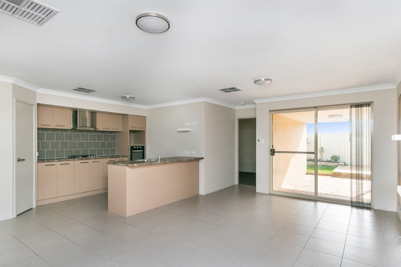 10 Dolomite Avenue, Wellard, WA 6170