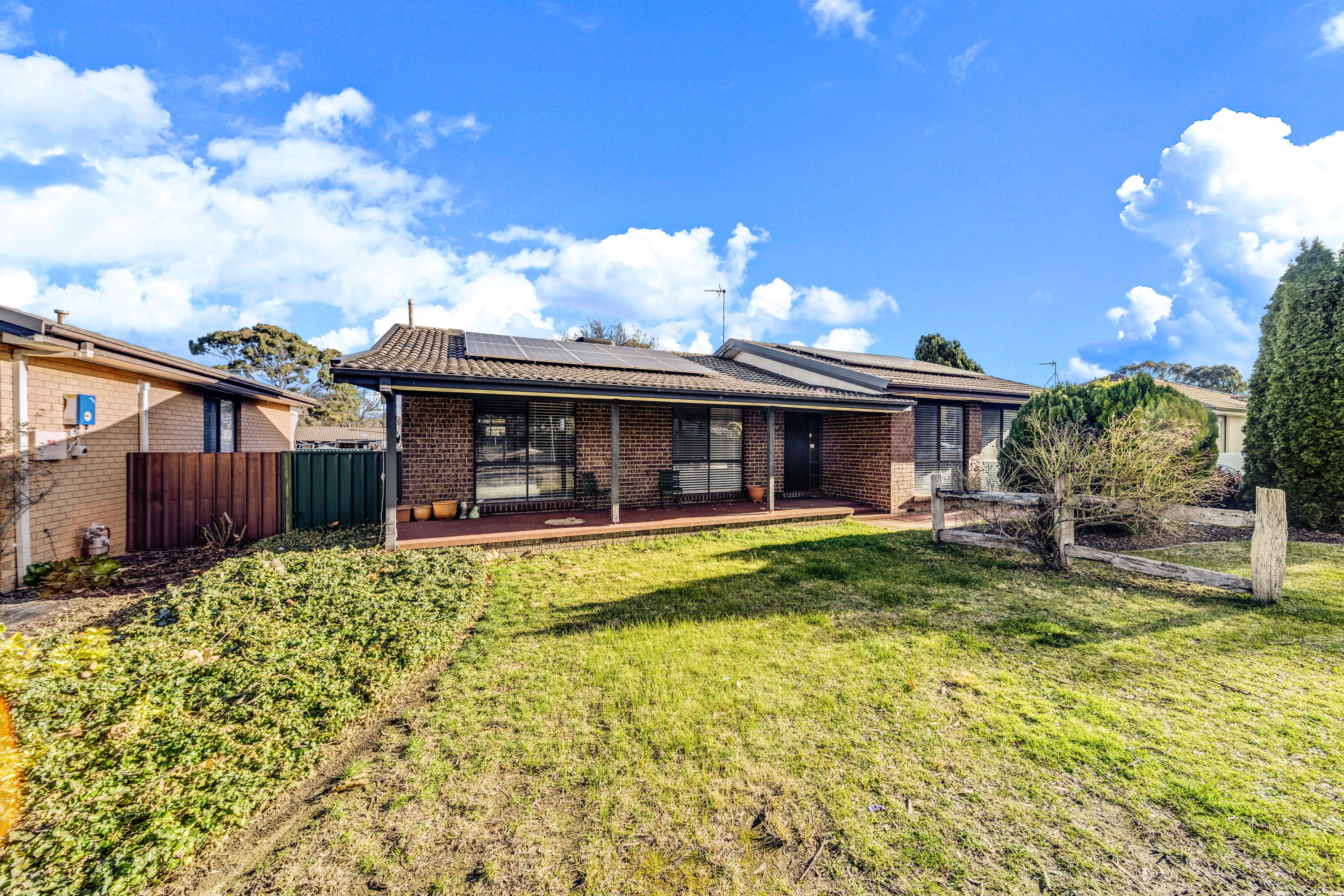 19 Barraclough Crescent, Monash, ACT 2904