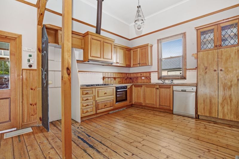 19 Coffield Street, Ballarat East, VIC 3350