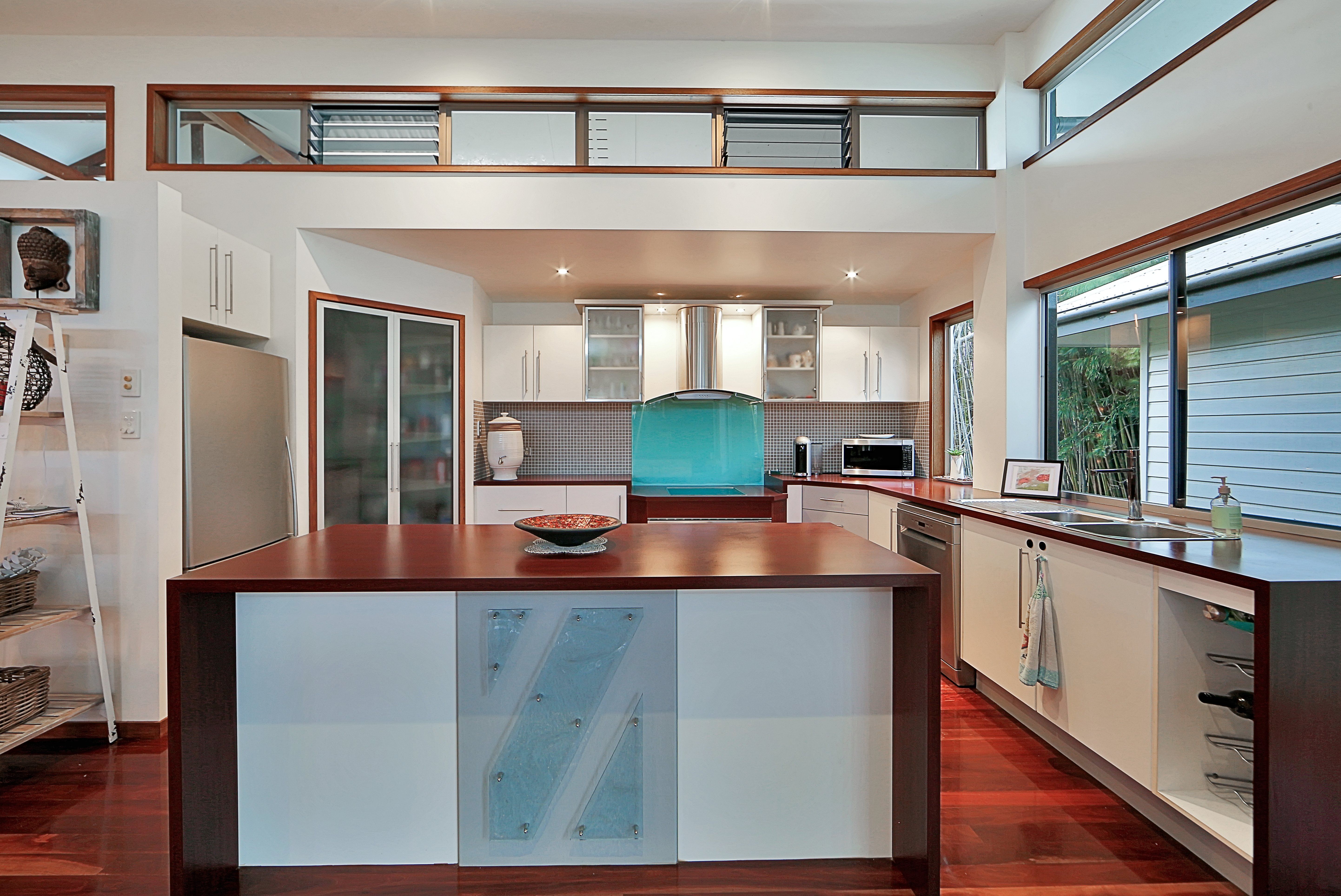 5 Turtle Dove Place, Gooburrum, QLD 4670
