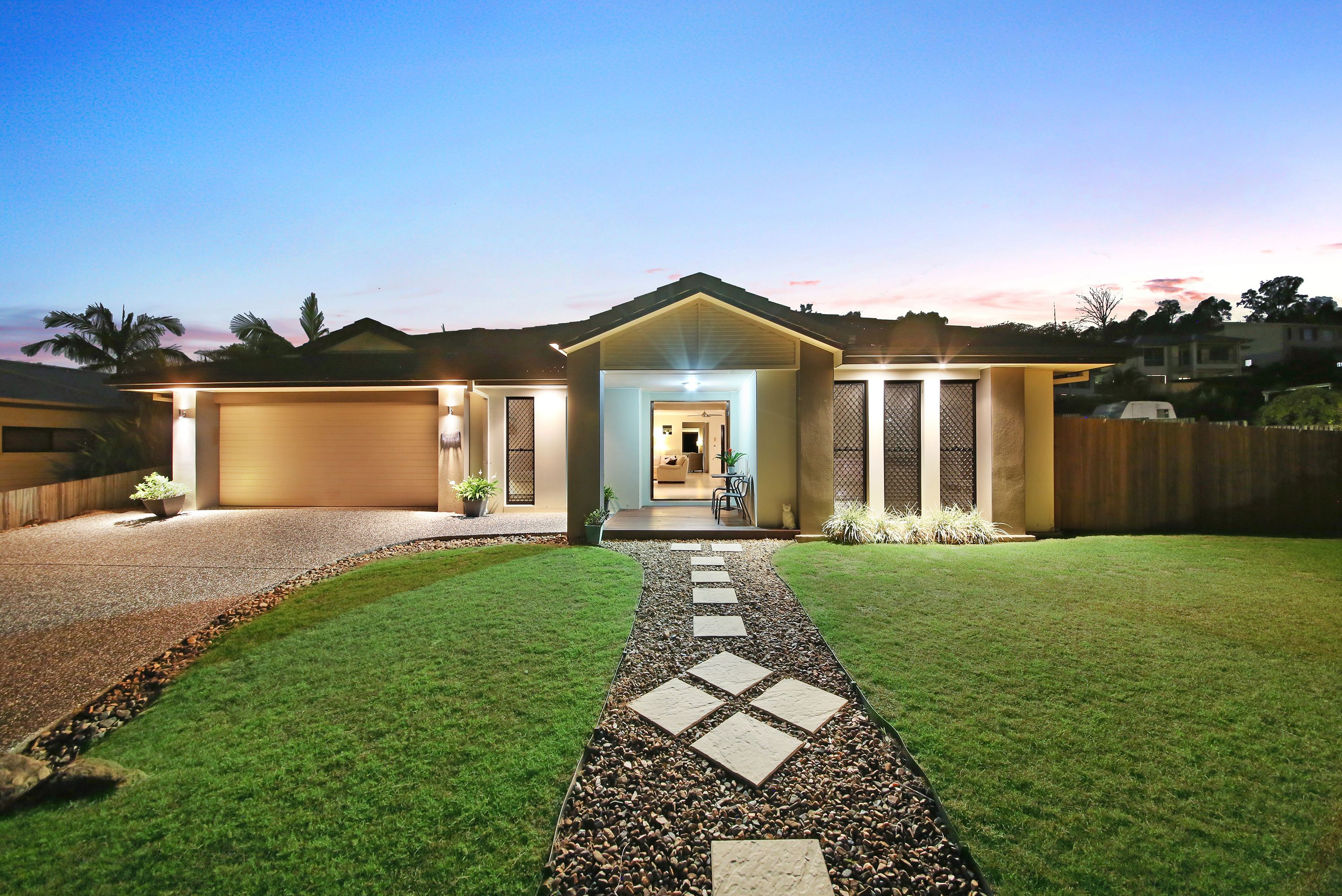 26 Boogaerdt Rise, Bonogin, QLD 4213