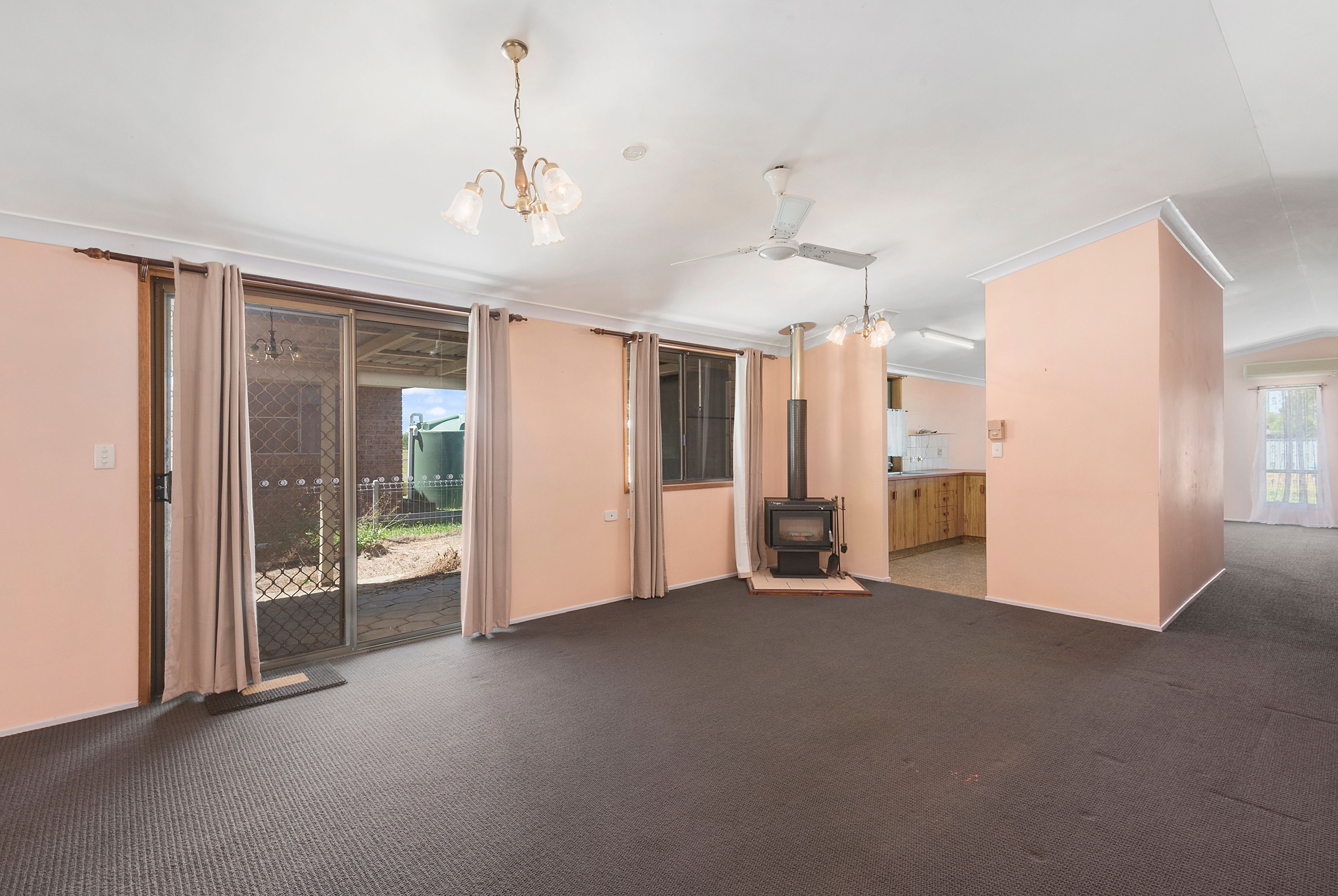 33 School Street, Helidon, QLD 4344