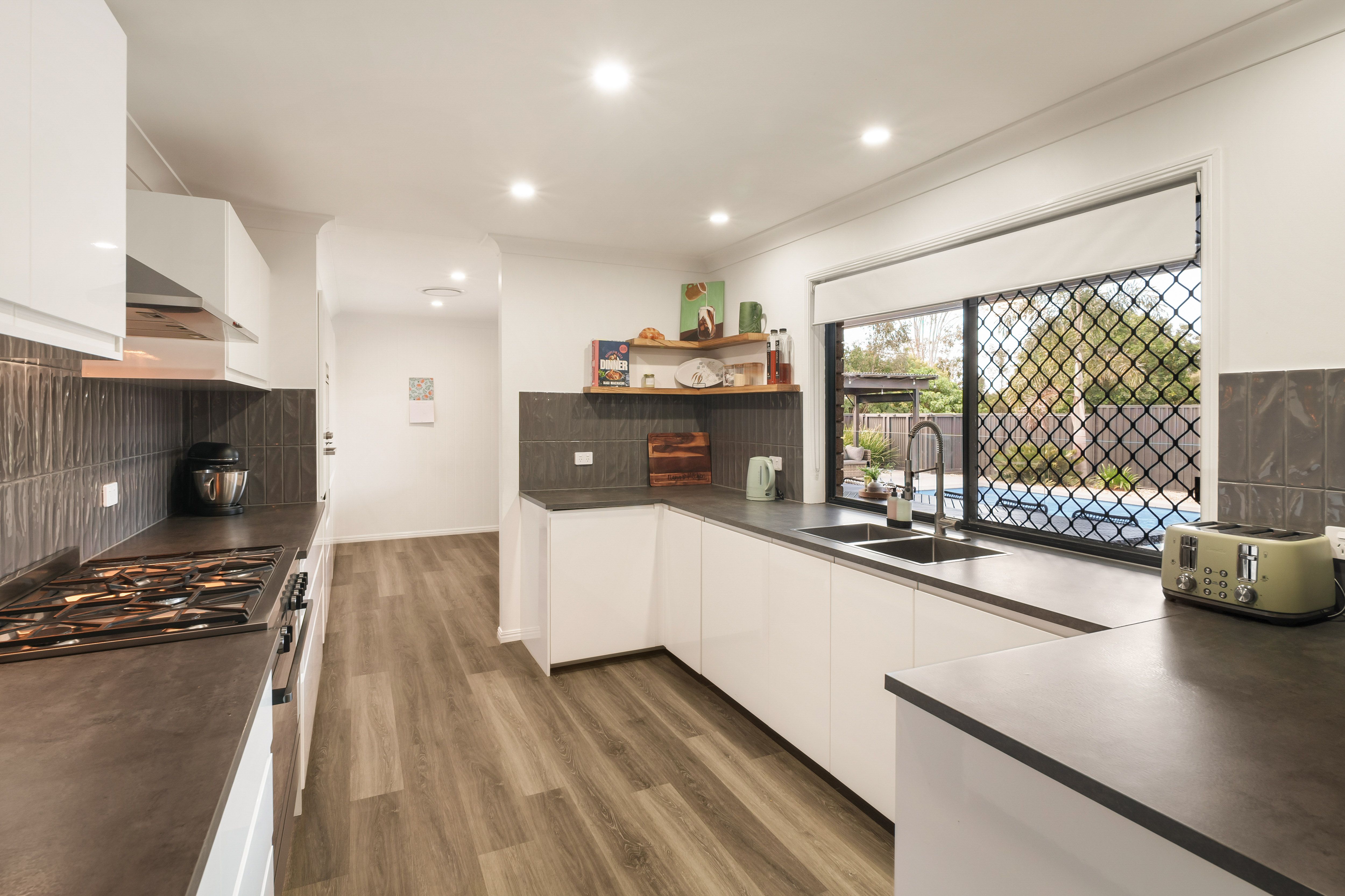 58 Willowleaf Circuit — photo 9 of 30