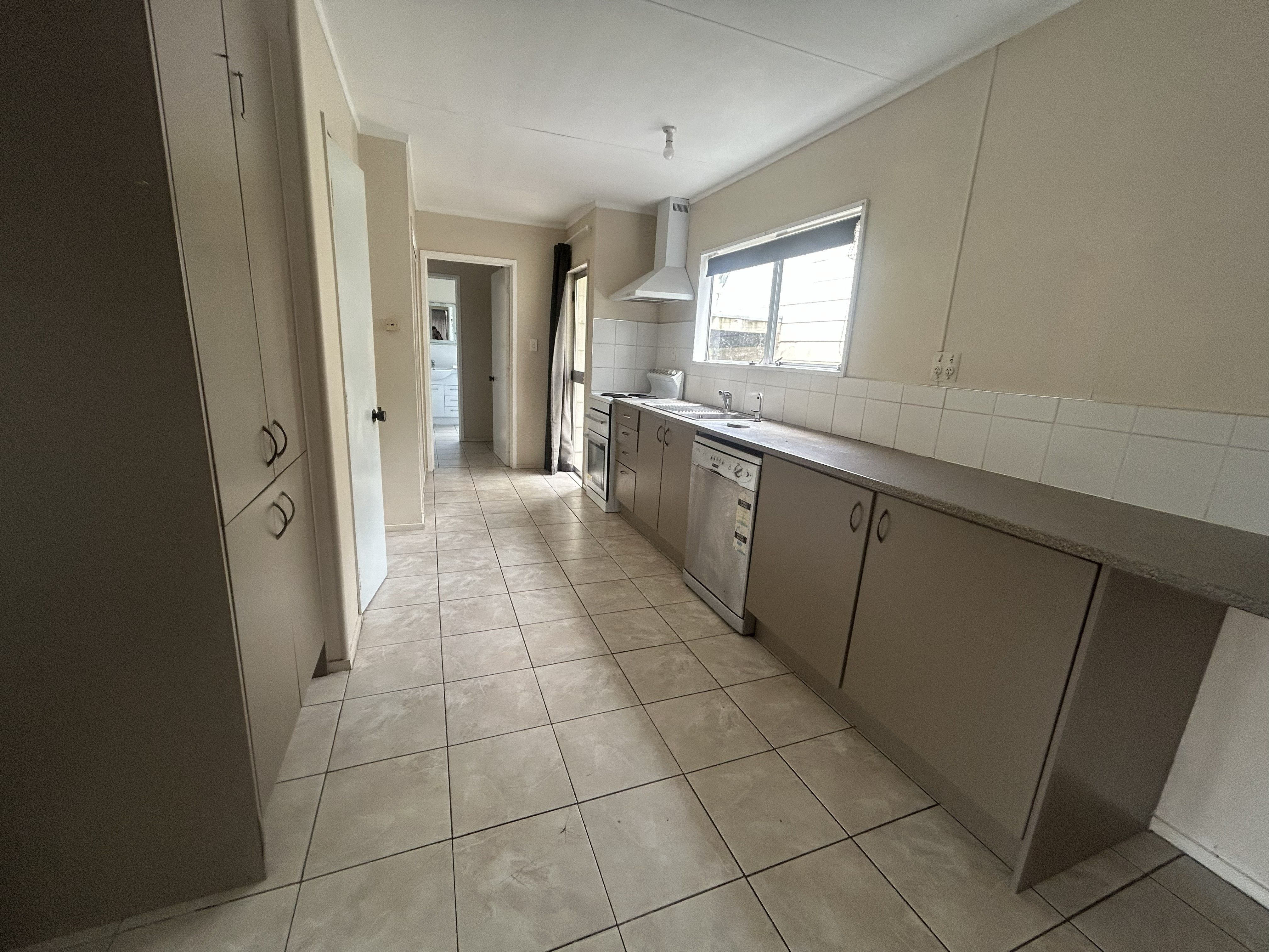 3/5 Thorn Place, Papatoetoe, Manukau City