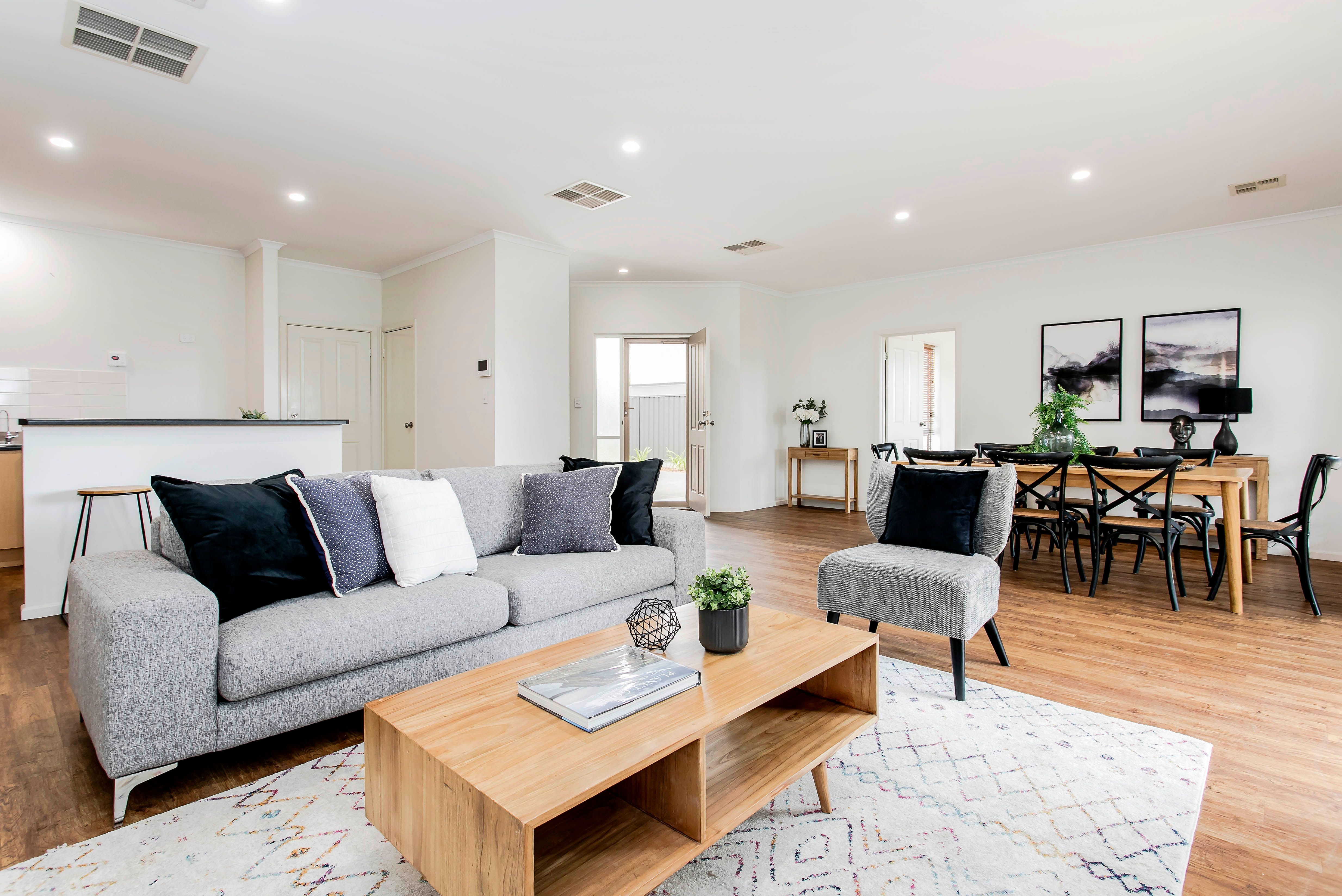 2 Thomas Street, Seacliff Park, SA 5049