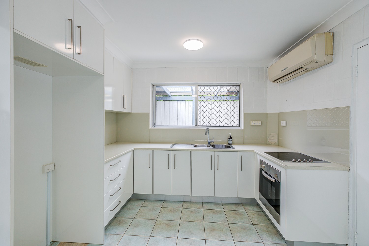 4/221 Middle Street, Cleveland, QLD 4163