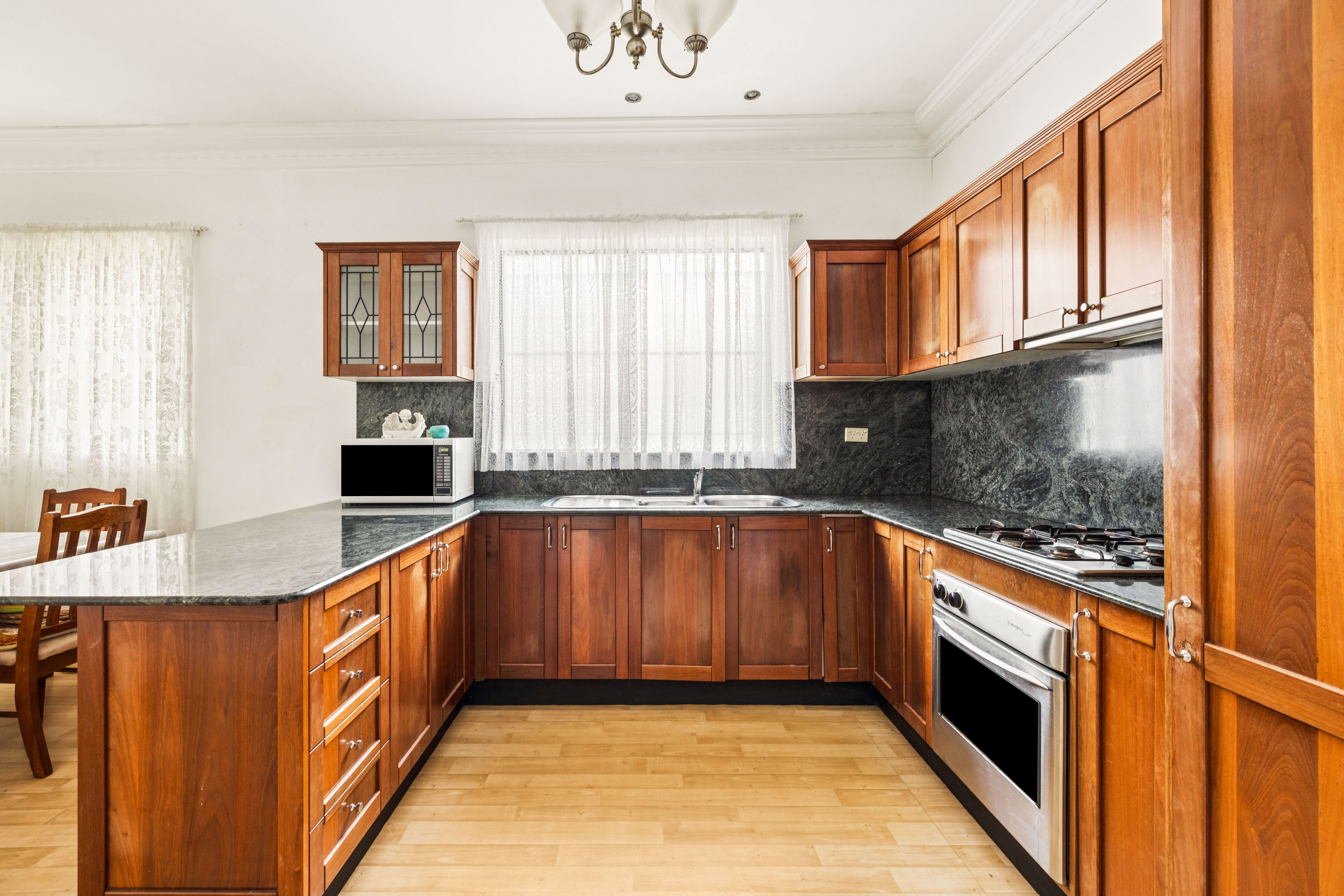 135 Tweedmouth Avenue — photo 5 of 15