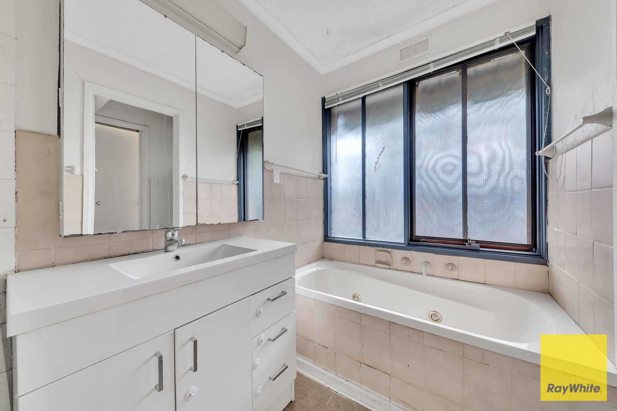 24 BRENNAN Street — photo 11 of 17