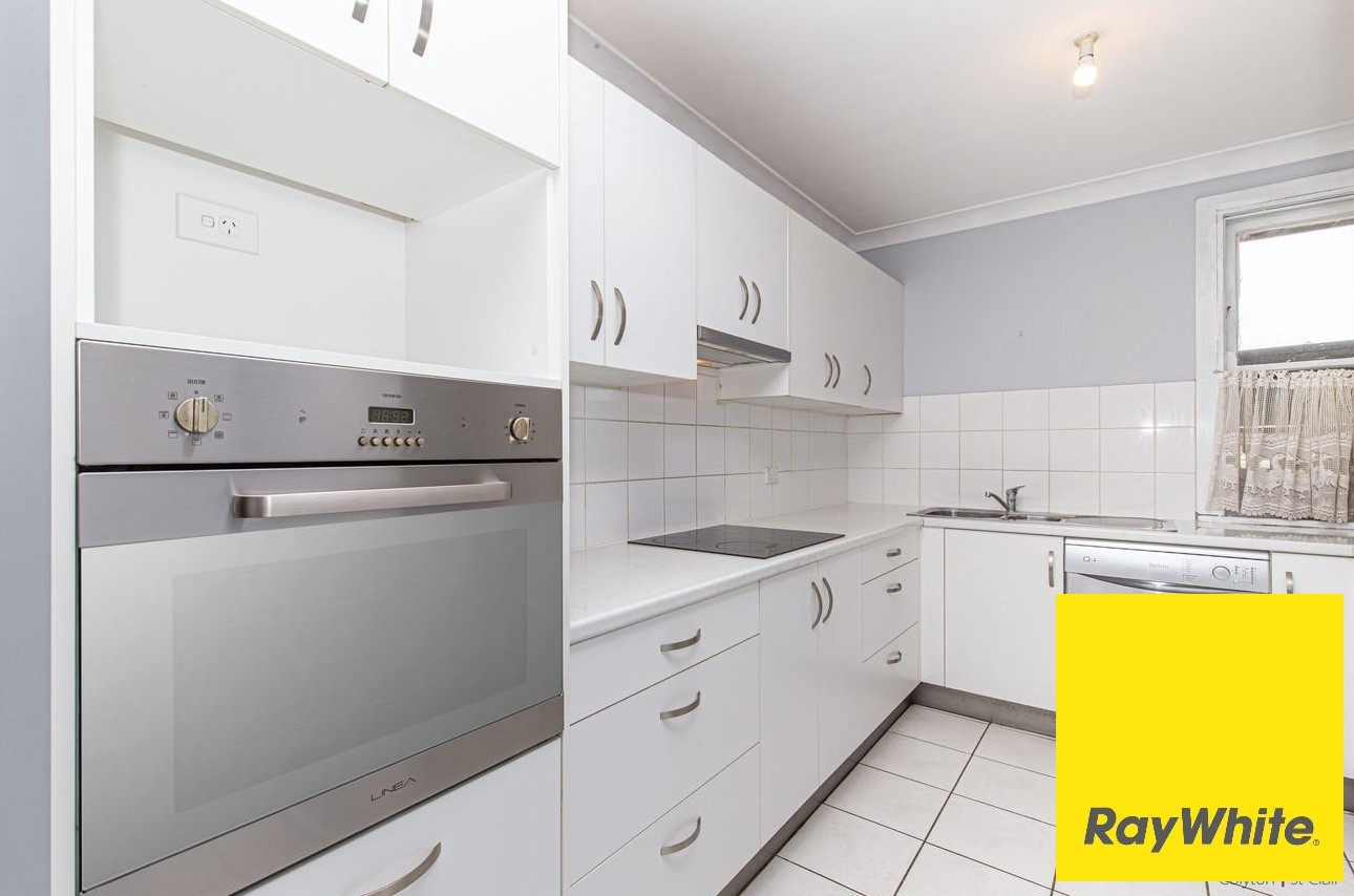 13 Woodview Road, Oxley Park, NSW 2760