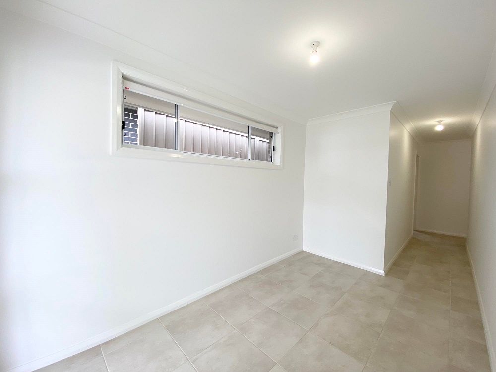 117a Poziers Road — photo 3 of 13