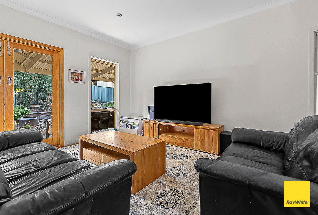 6 Lincoln Place, East Bendigo, VIC 3550