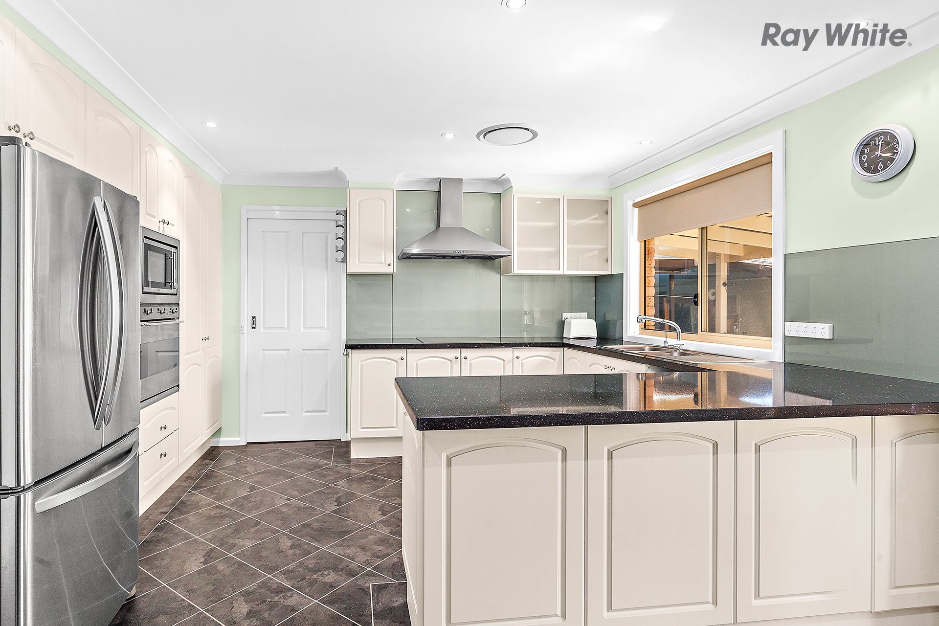 11 Jarrah Way, Albion Park Rail, NSW 2527