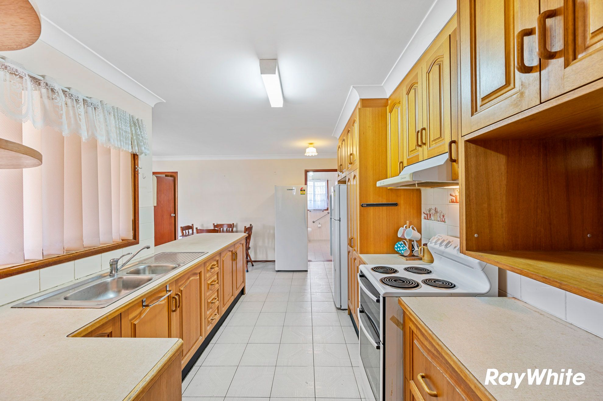 8 Eric Fenning Drive, Surf Beach, NSW 2536