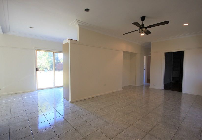 91 Carlisle Street, Ingleburn, NSW 2565