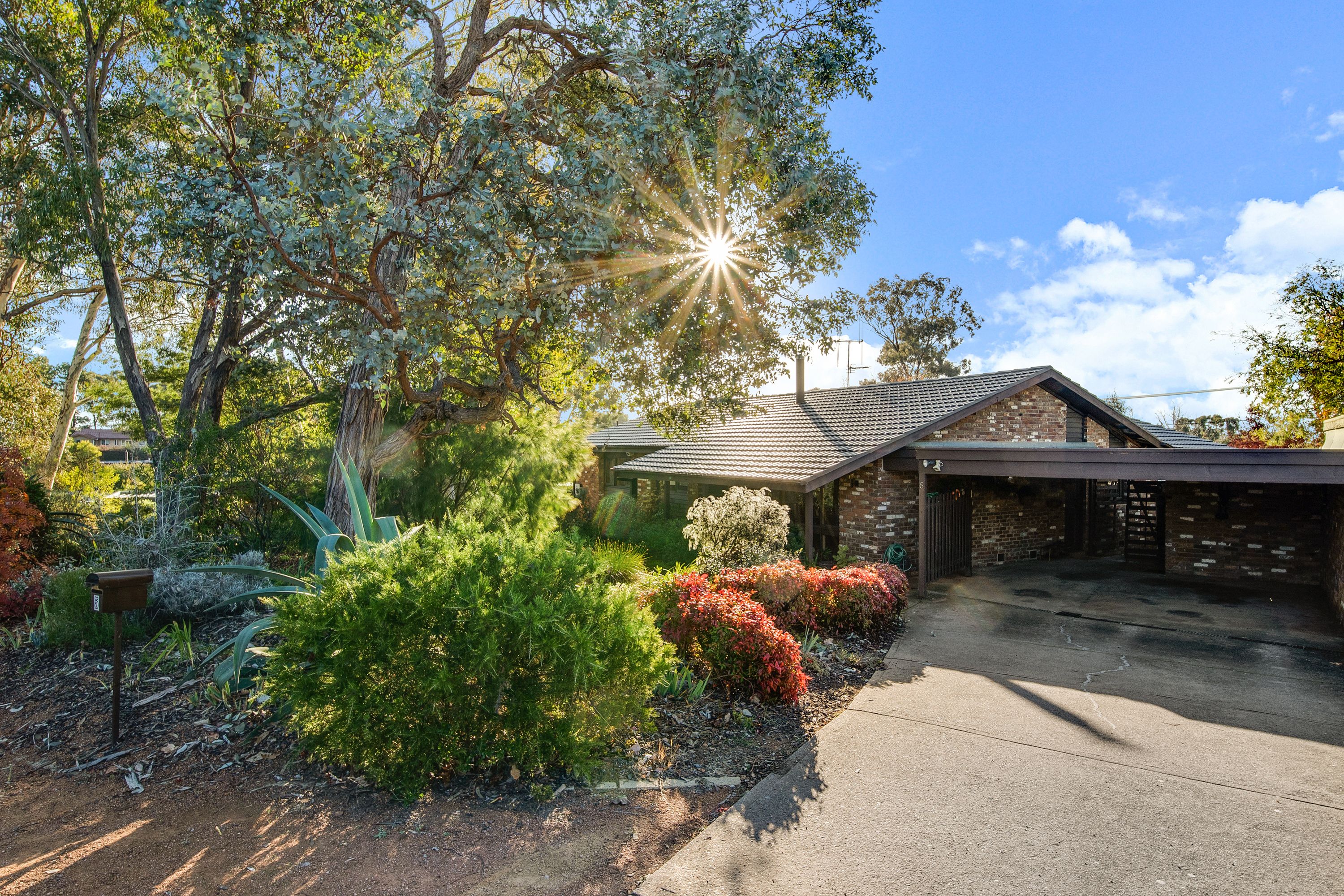 5 Poole Place, Latham, ACT 2615