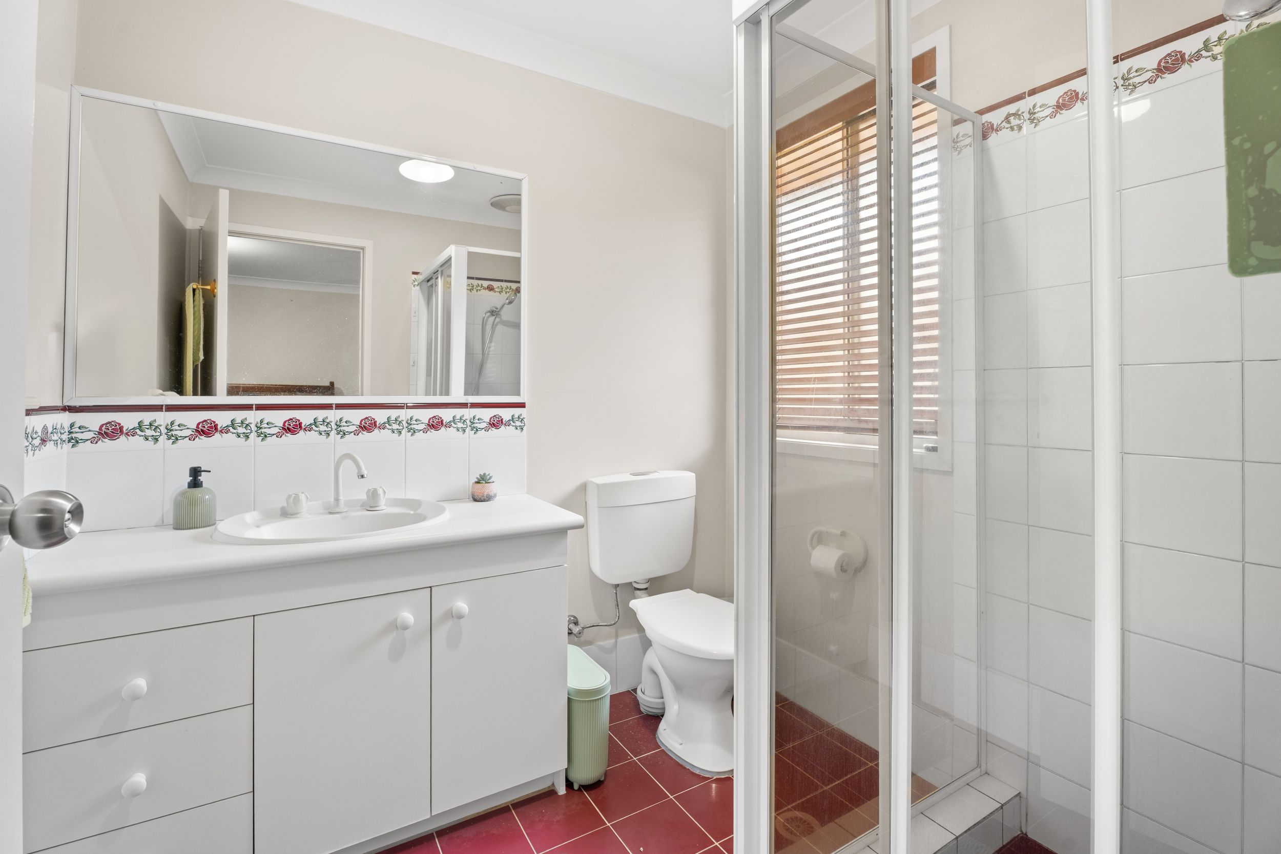 21 The Lakes Drive, Glenmore Park, NSW