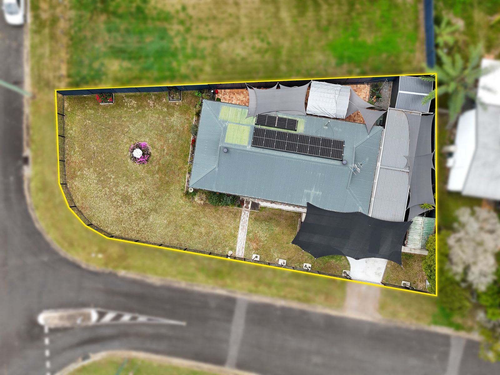 2 Helen Street, North Booval, QLD 4304