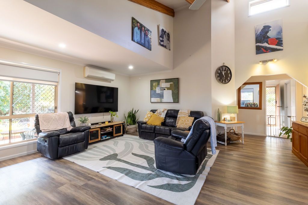 56 Valley View Drive — photo 7 of 21