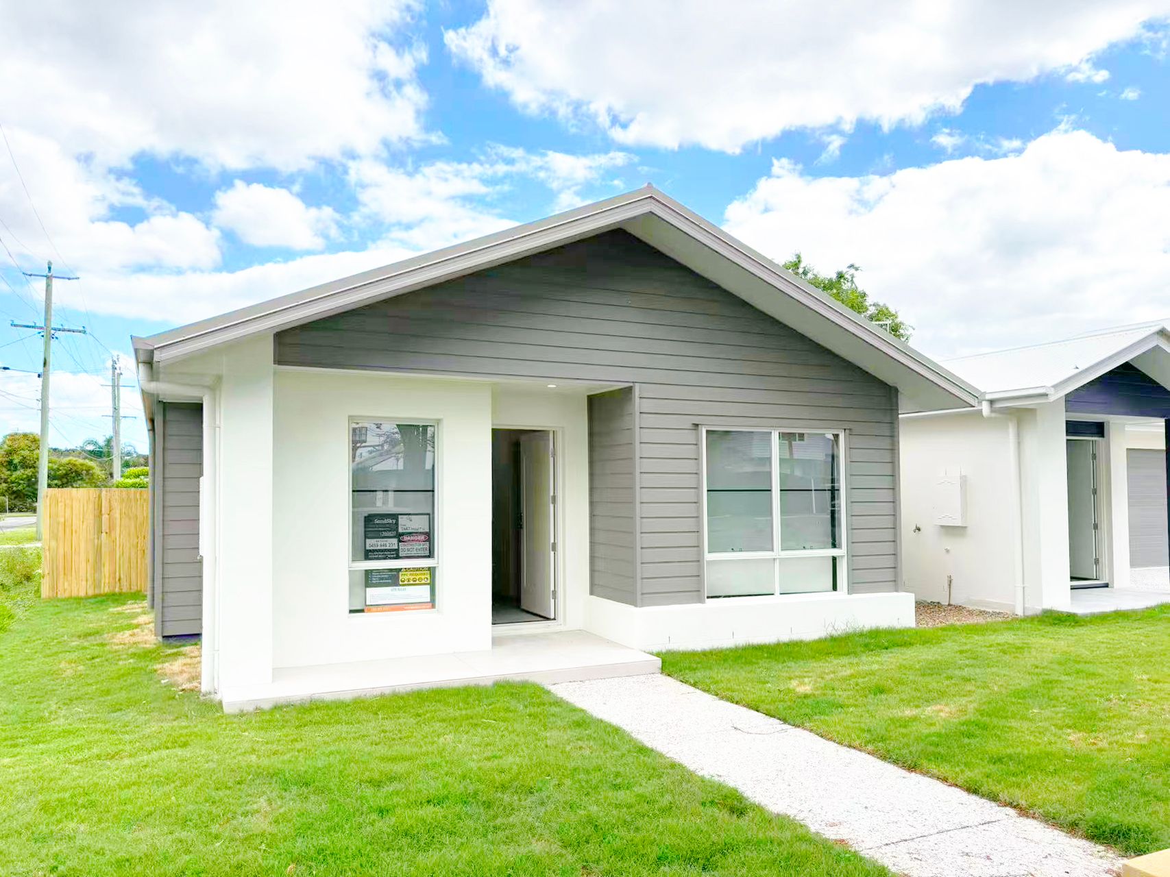 99 Dartmouth Street, Coopers Plains, QLD 4108