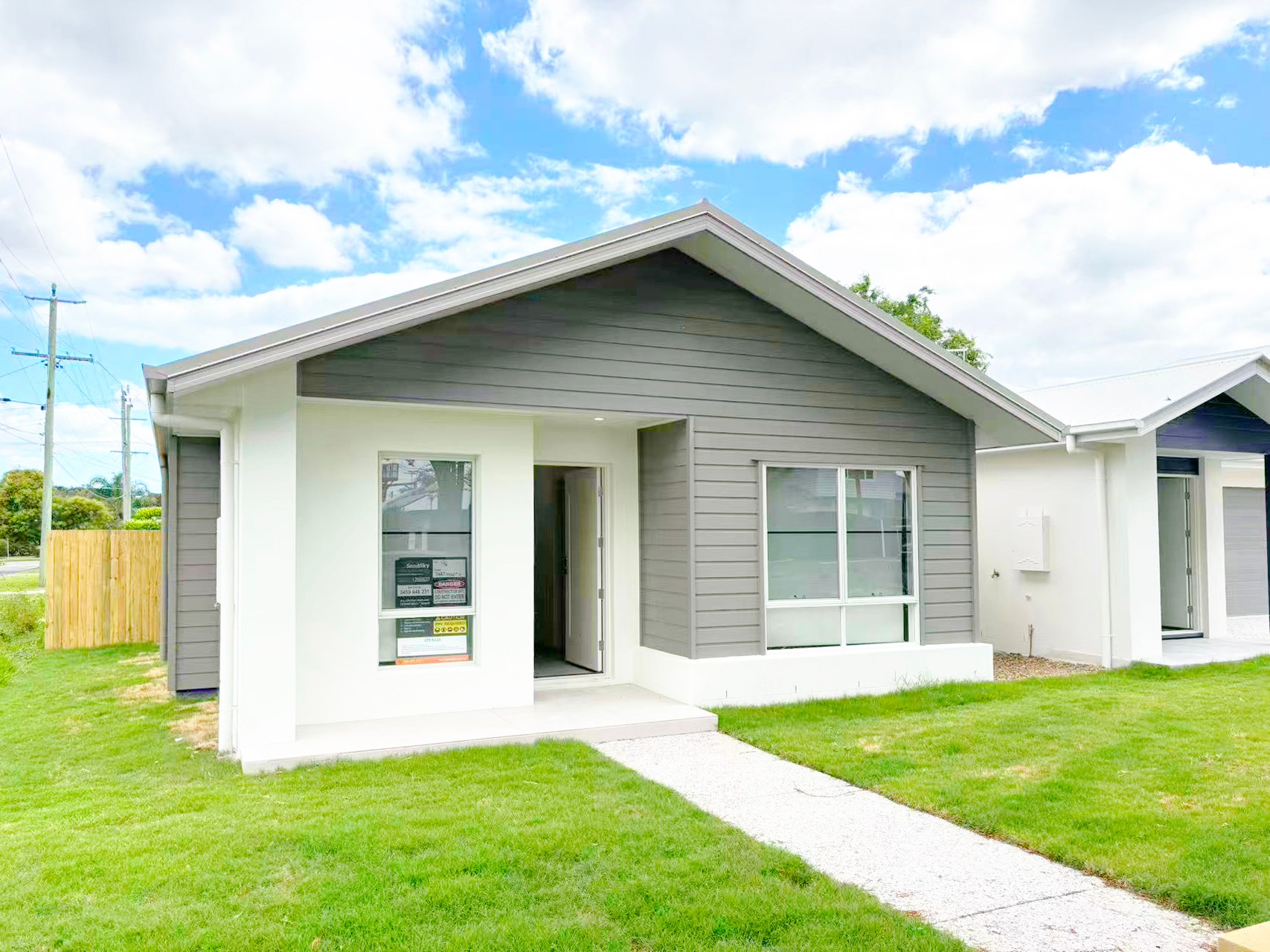 99 Dartmouth Street, Coopers Plains, QLD 4108