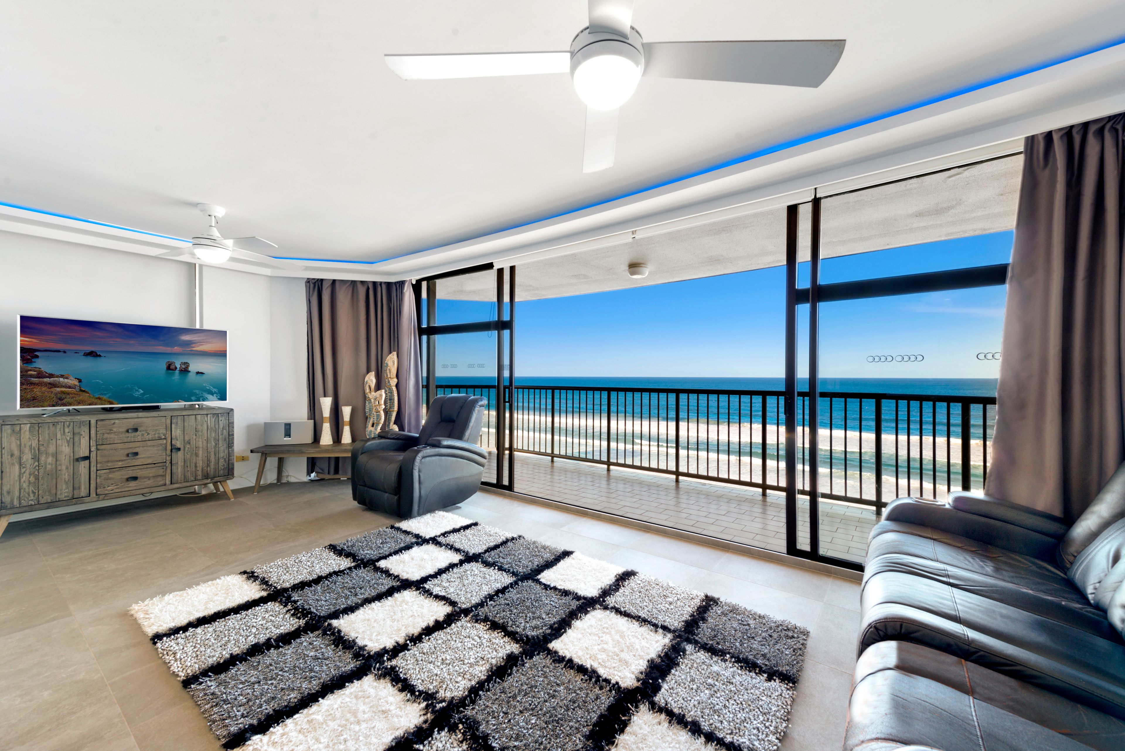 14C/80 THE Esplanade, Surfers Paradise, QLD Home For Rent • Ray White