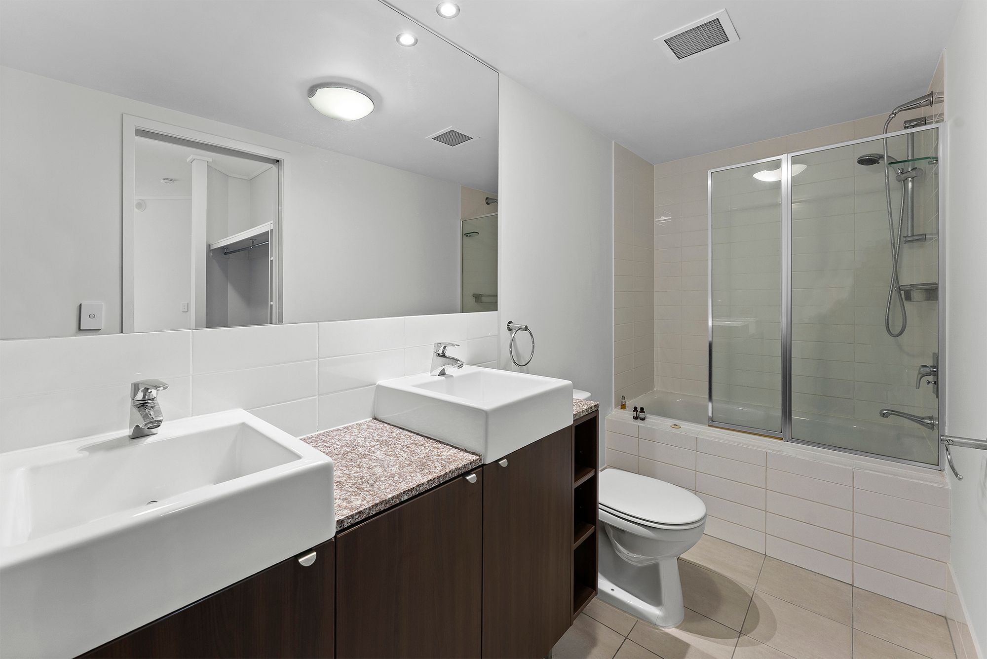 86/420 QUEEN Street — photo 11 of 20